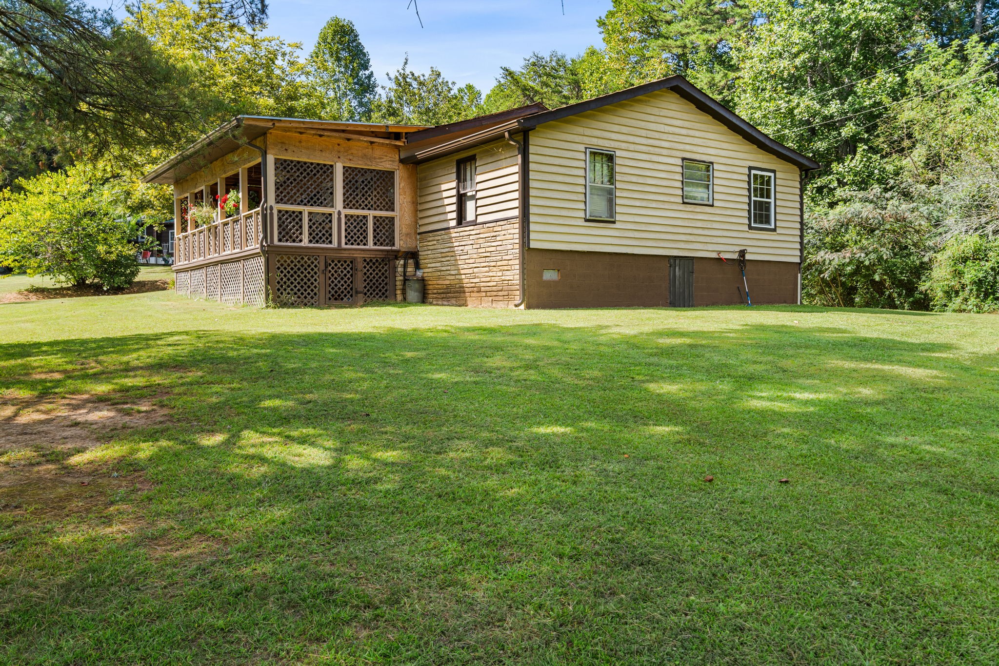 44 Little Wolf Creek Rd — photo