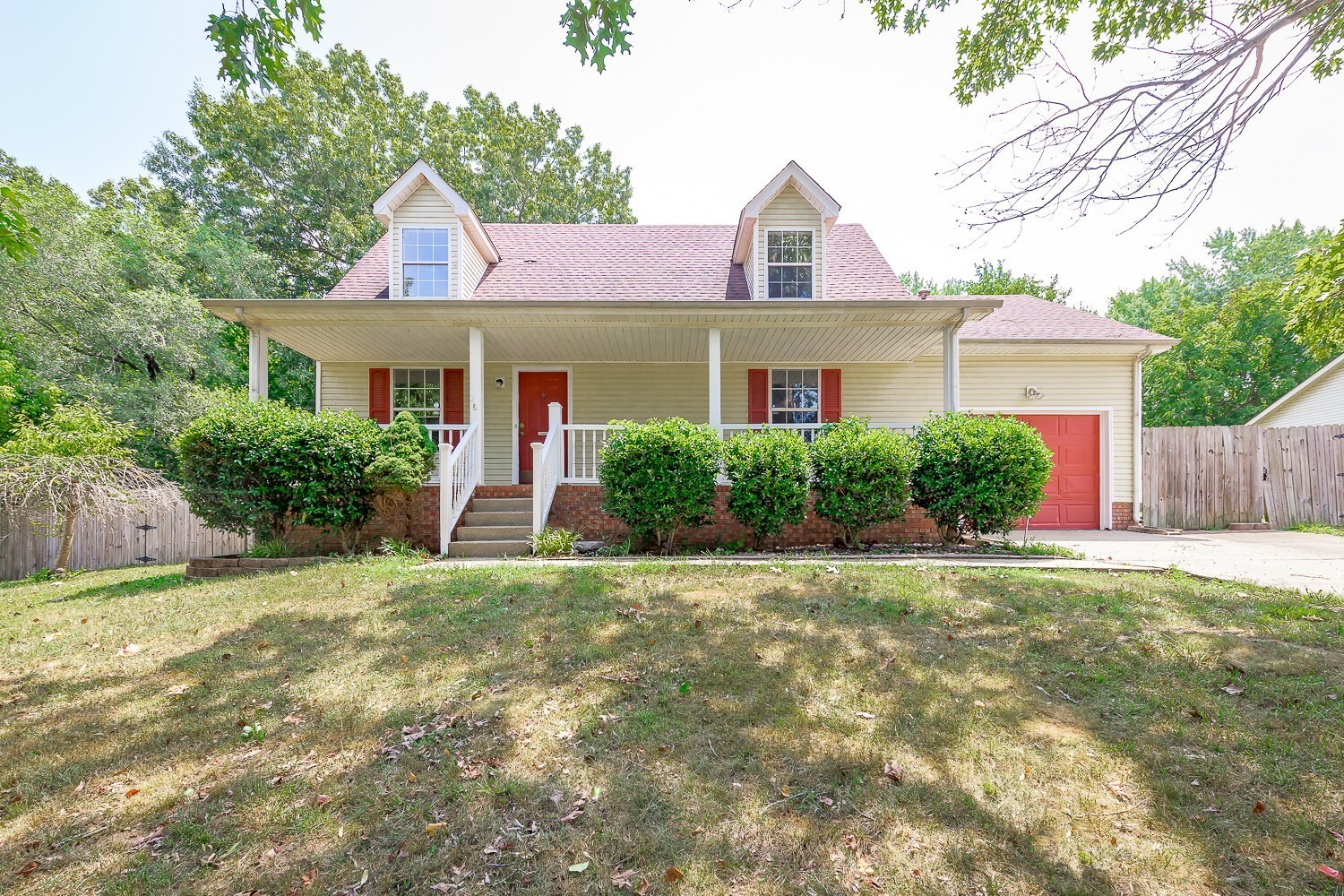 435 Kelsey Dr — photo