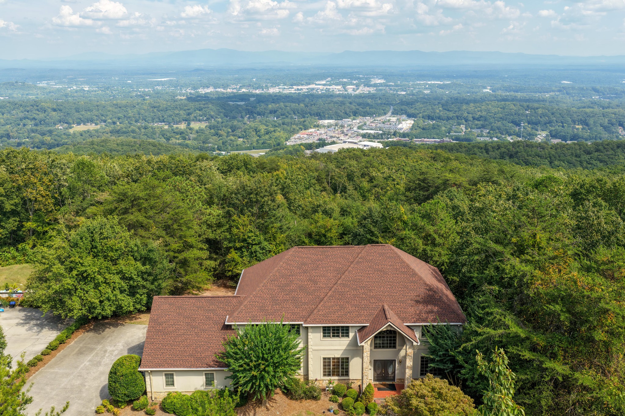 815 Battlefield Park Drive — photo