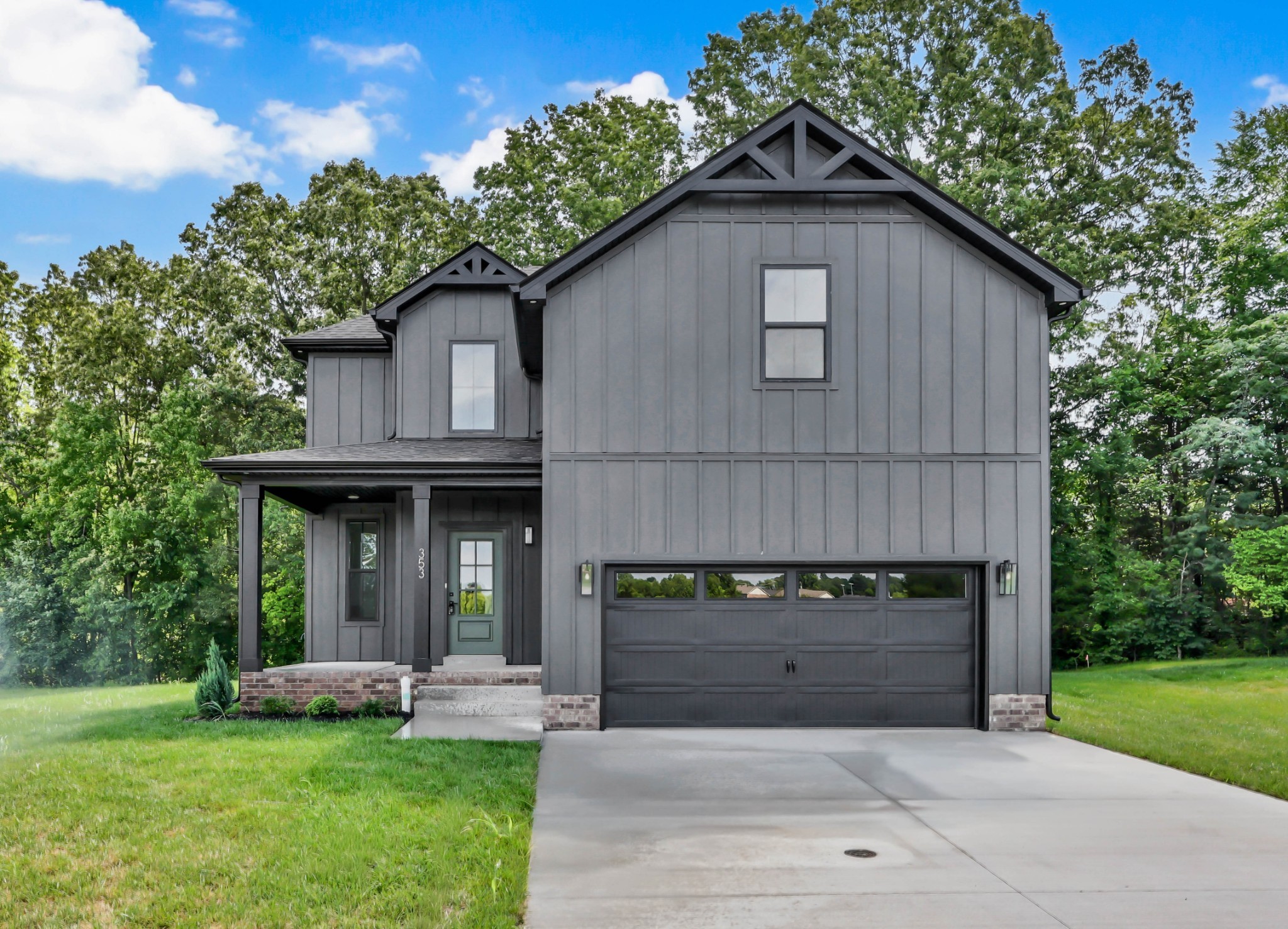 353 Chase Dr — photo