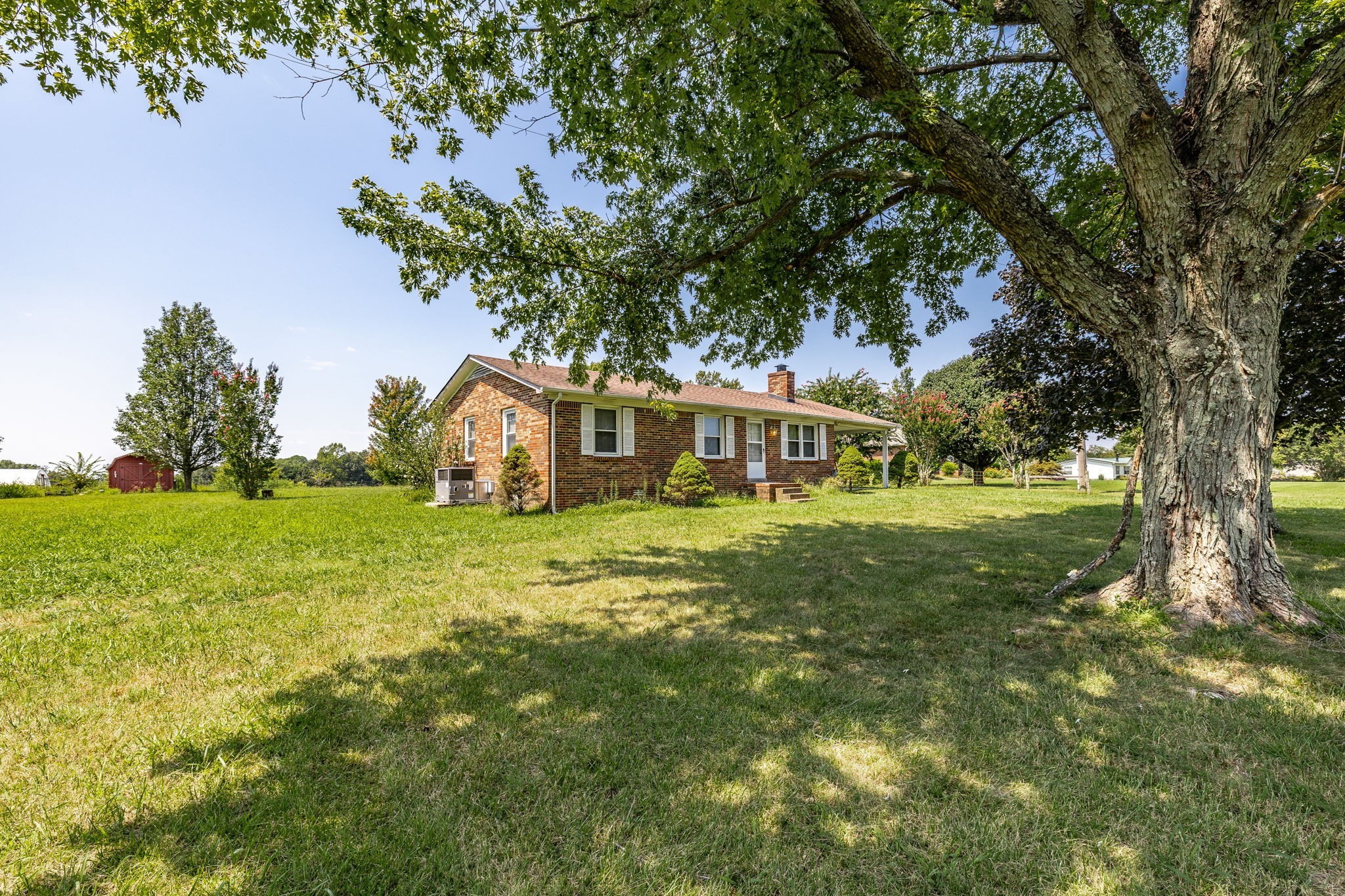 241 Corinth Rd — photo