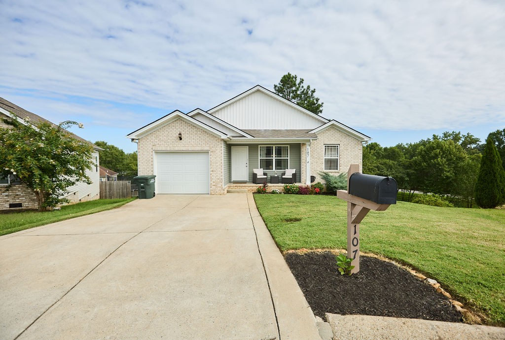107 Sage Dr — photo