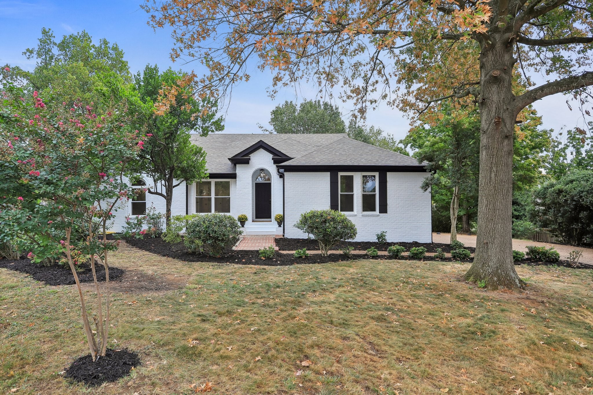 4825 Morgan Dr — photo