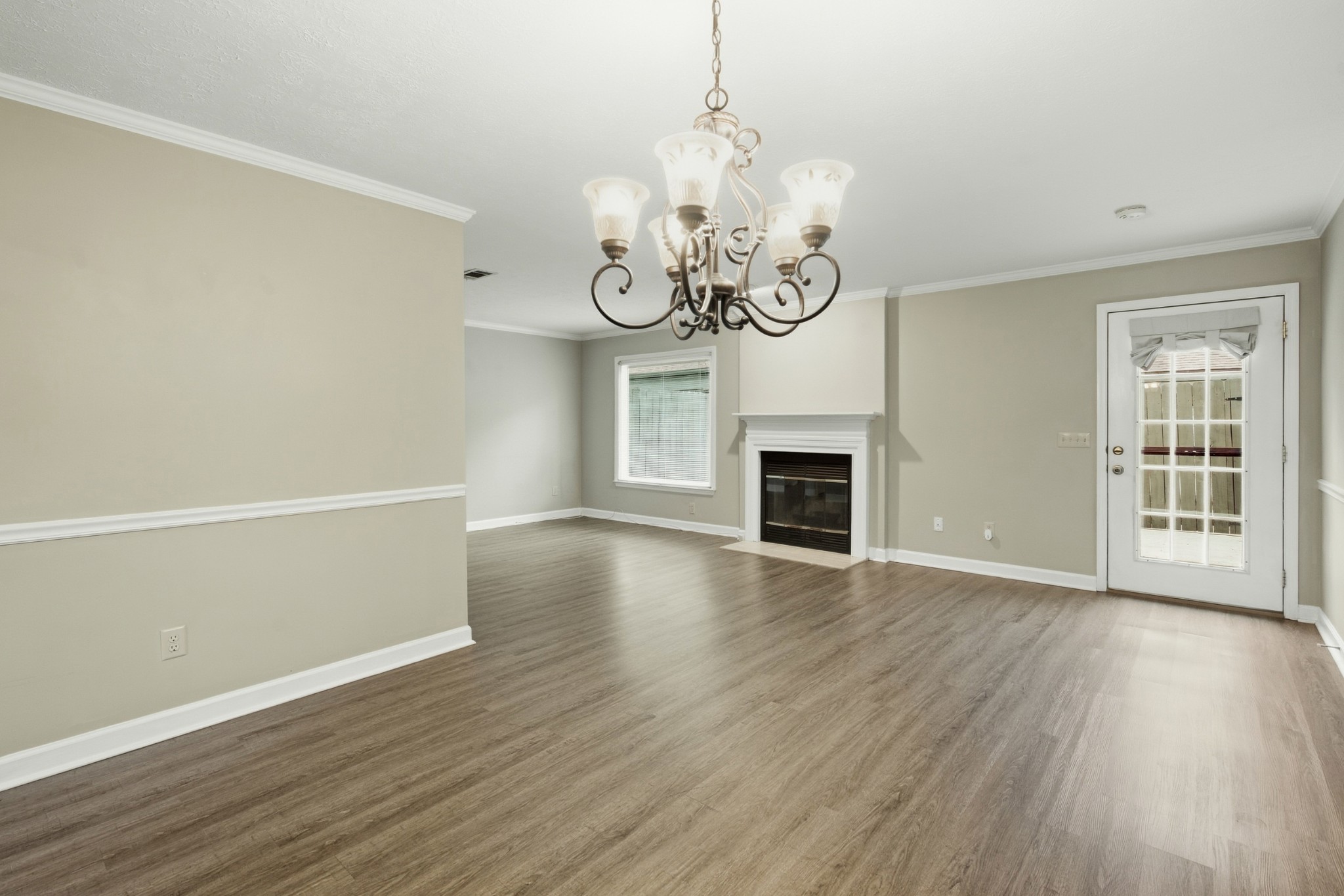 215 Highland Villa Cir — photo