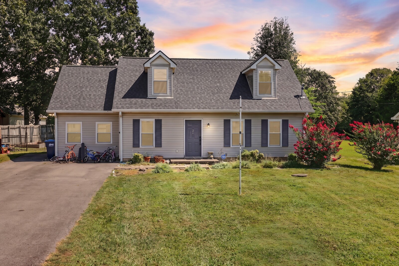 242 Antler Dr — photo