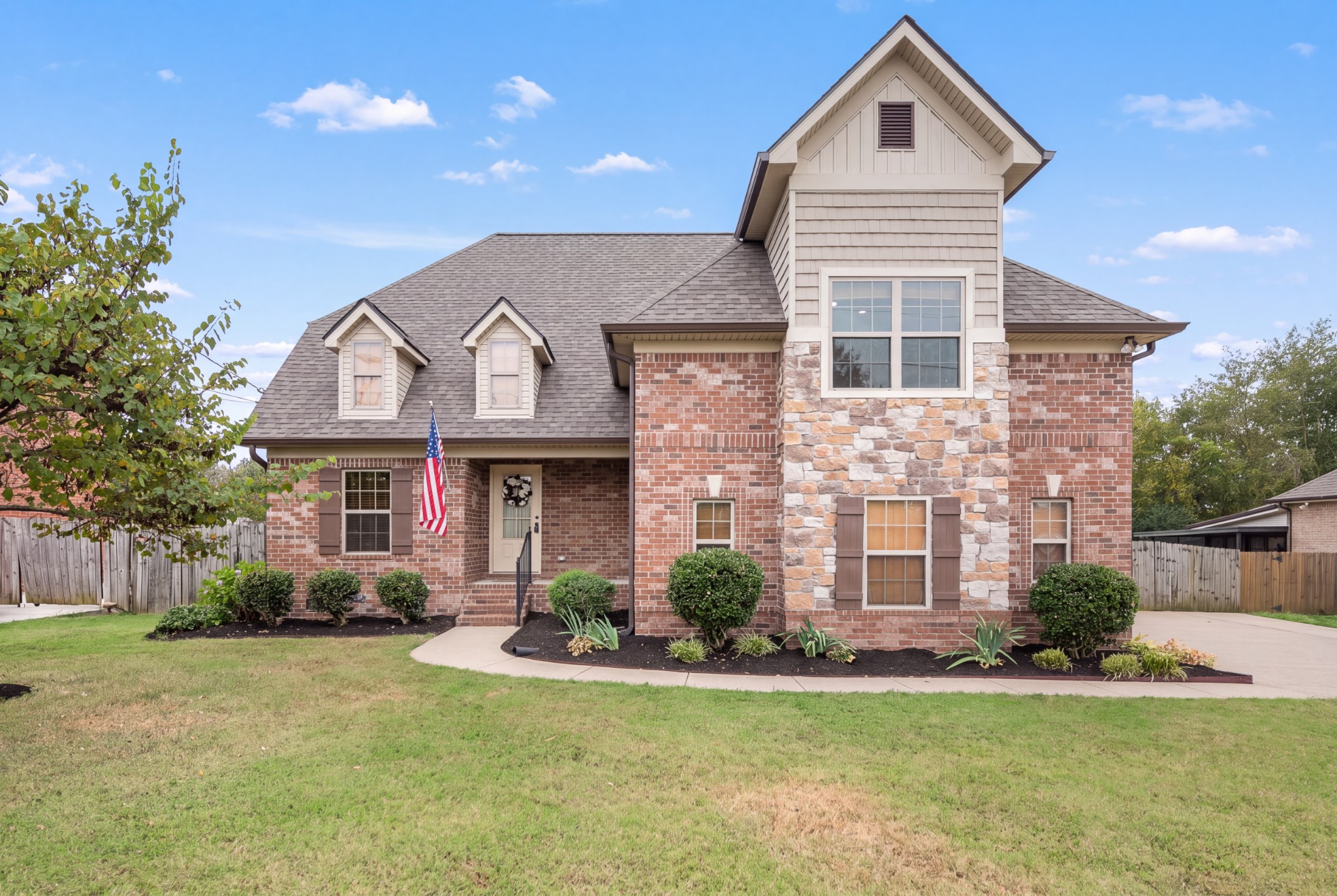 611 Virginia Belle Dr — photo