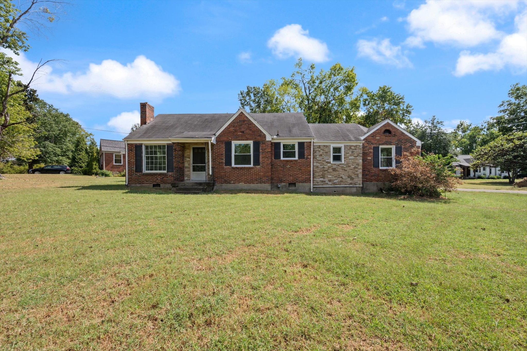 215 Dellrose Dr — photo