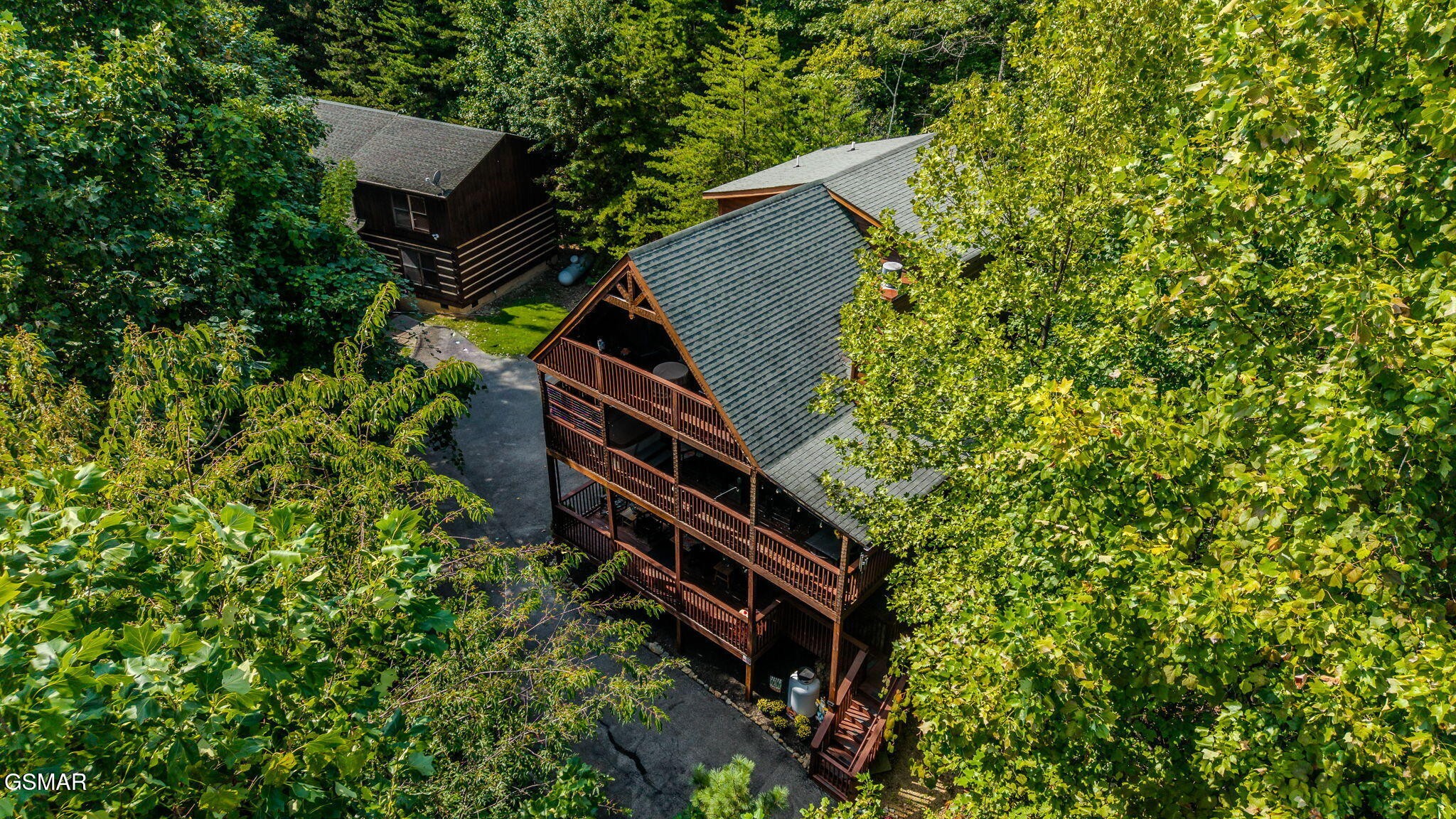 1124 Twin Oaks Road — photo