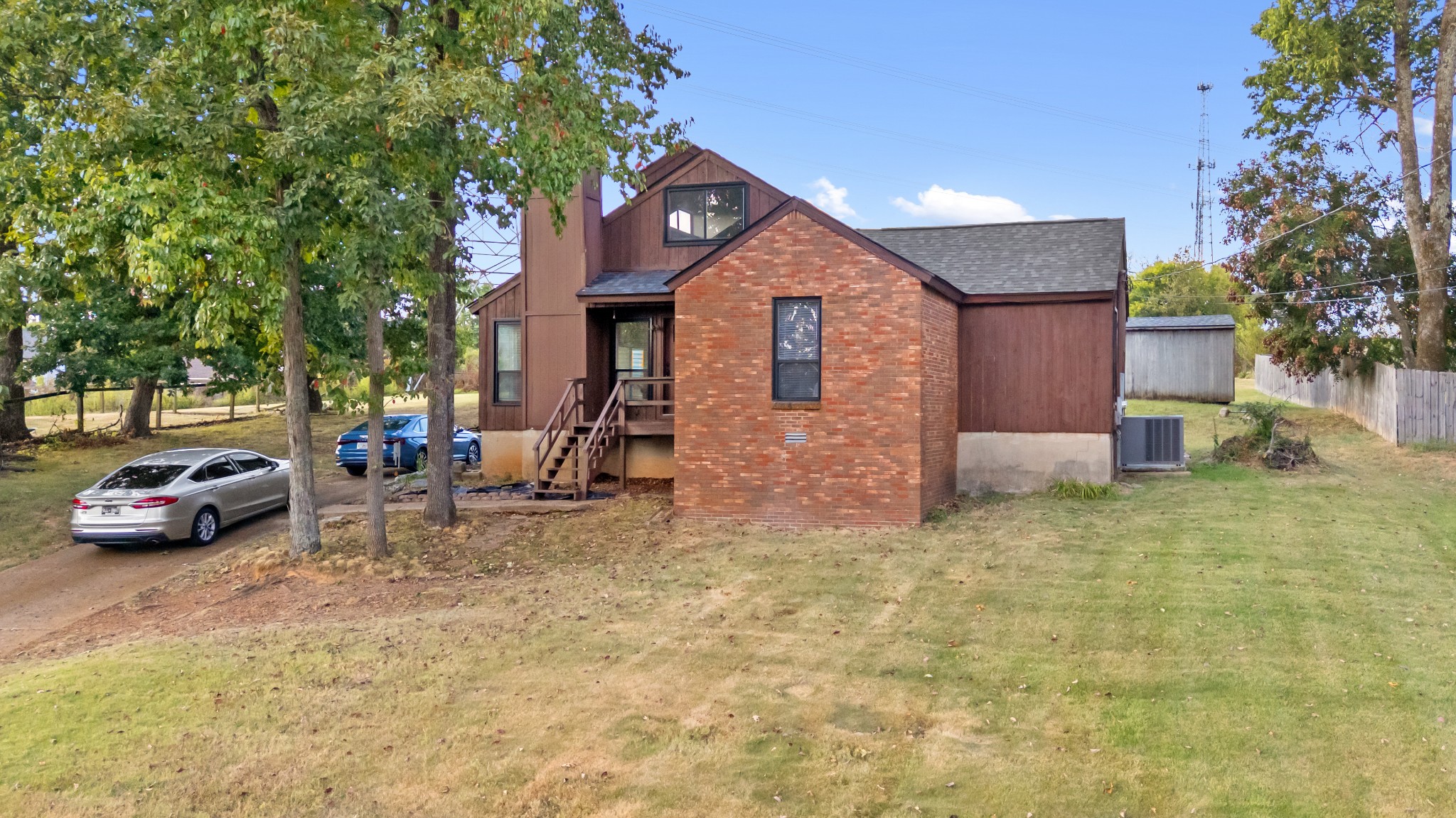 312 Sunrise Cir — photo