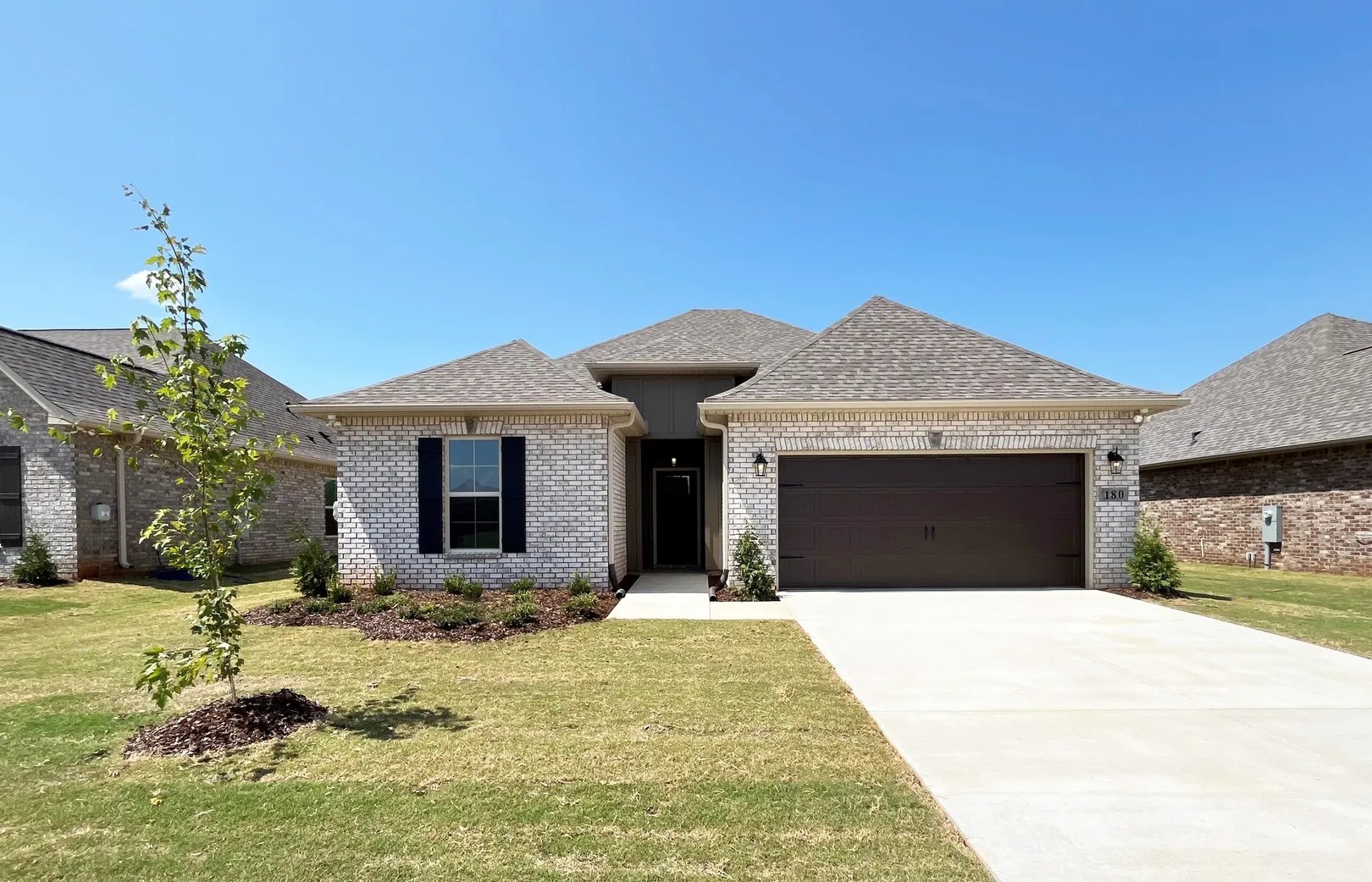 913 Twin Lakes Rd — photo