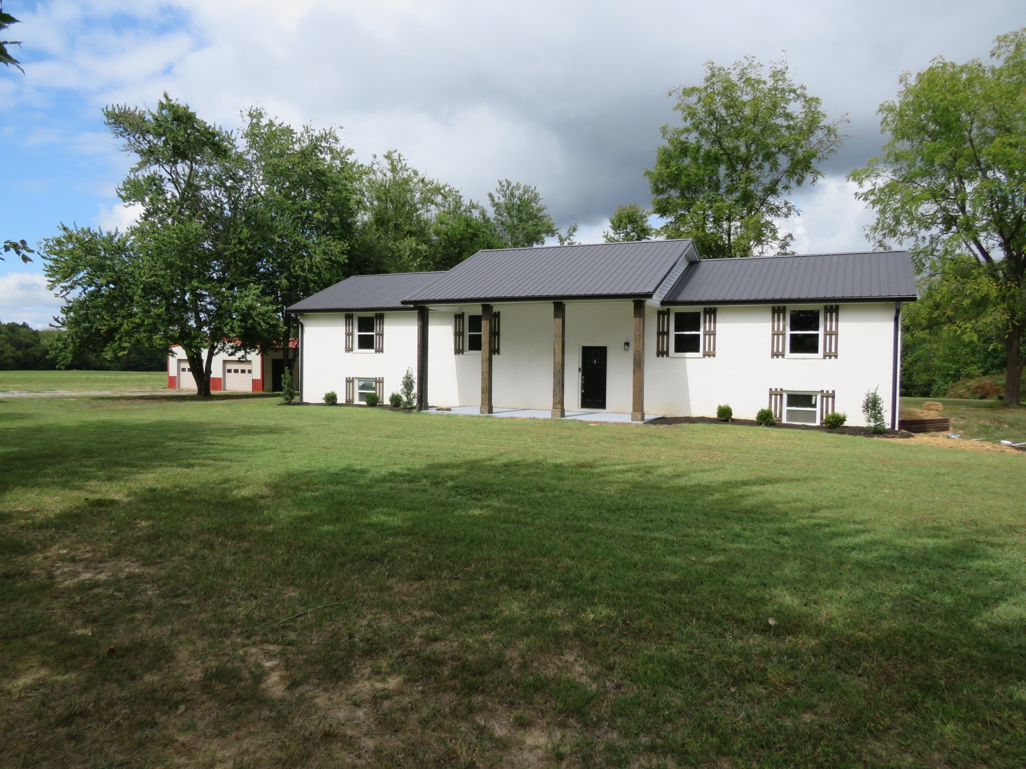 315 Bob Perry Road, Bethpage, TN 37022 — photo 2
