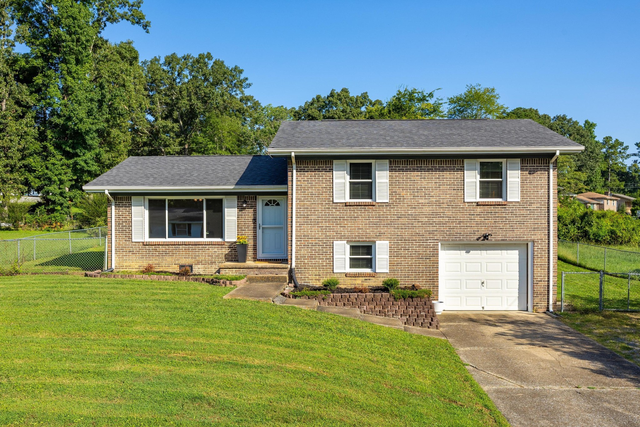 49 Foster Drive — photo