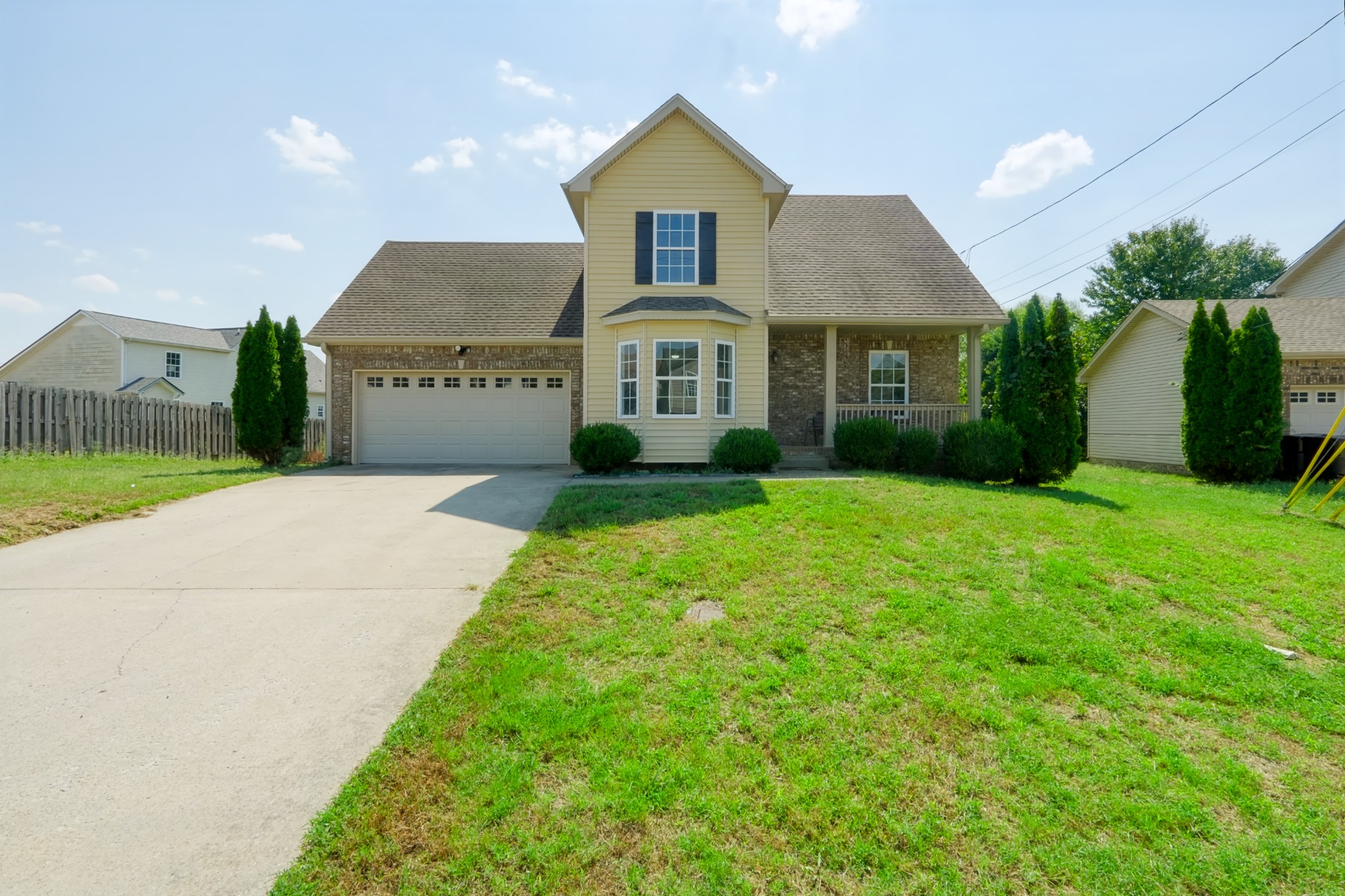 936 Silty Dr — photo