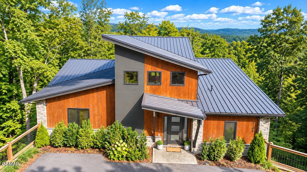 2430 Cove Mountain Lane — photo
