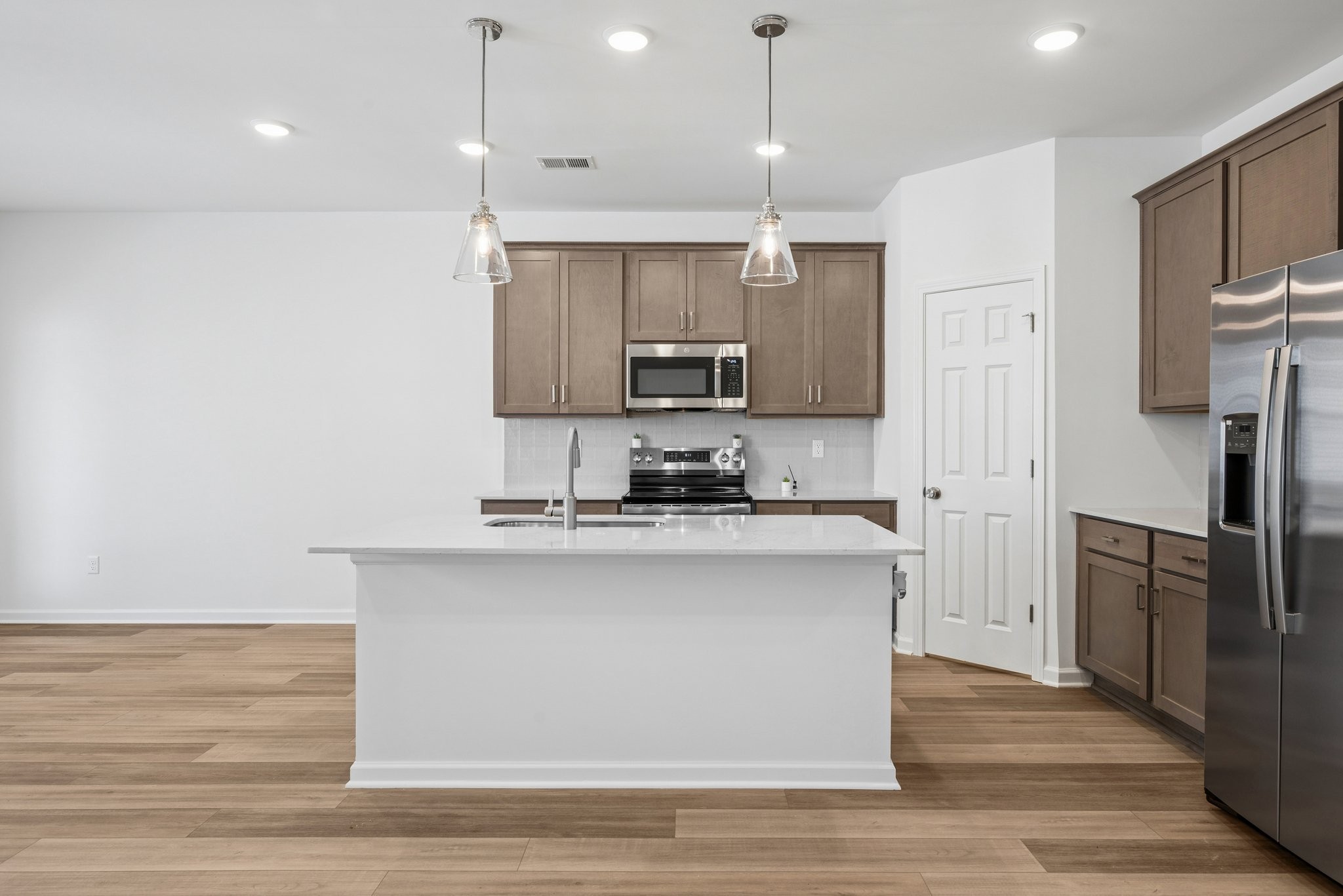 2900 Suzanne Landon Dr J4 — photo