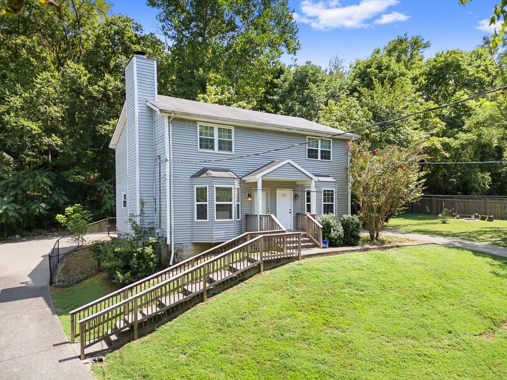 7774 Sawyer Brown Rd — photo