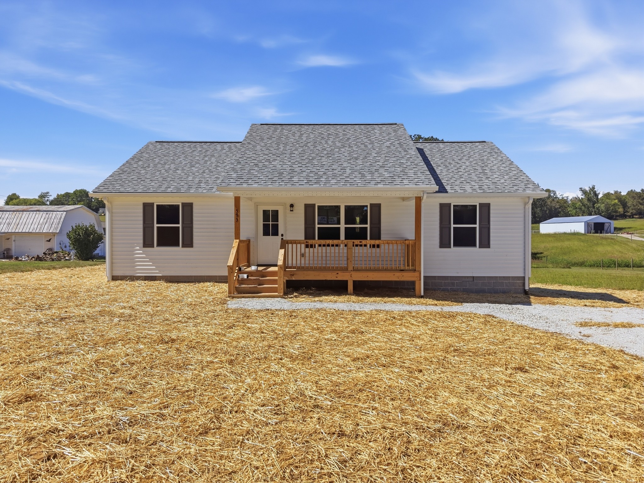 593 Doyle St — photo
