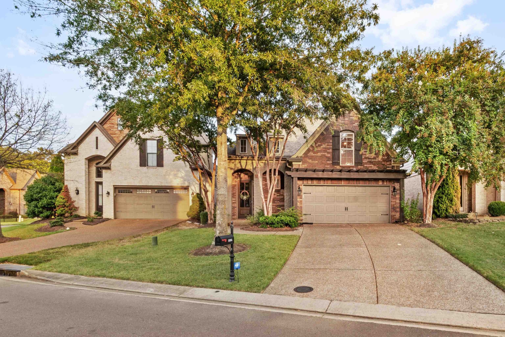 886 Winter Leaf Dr — photo