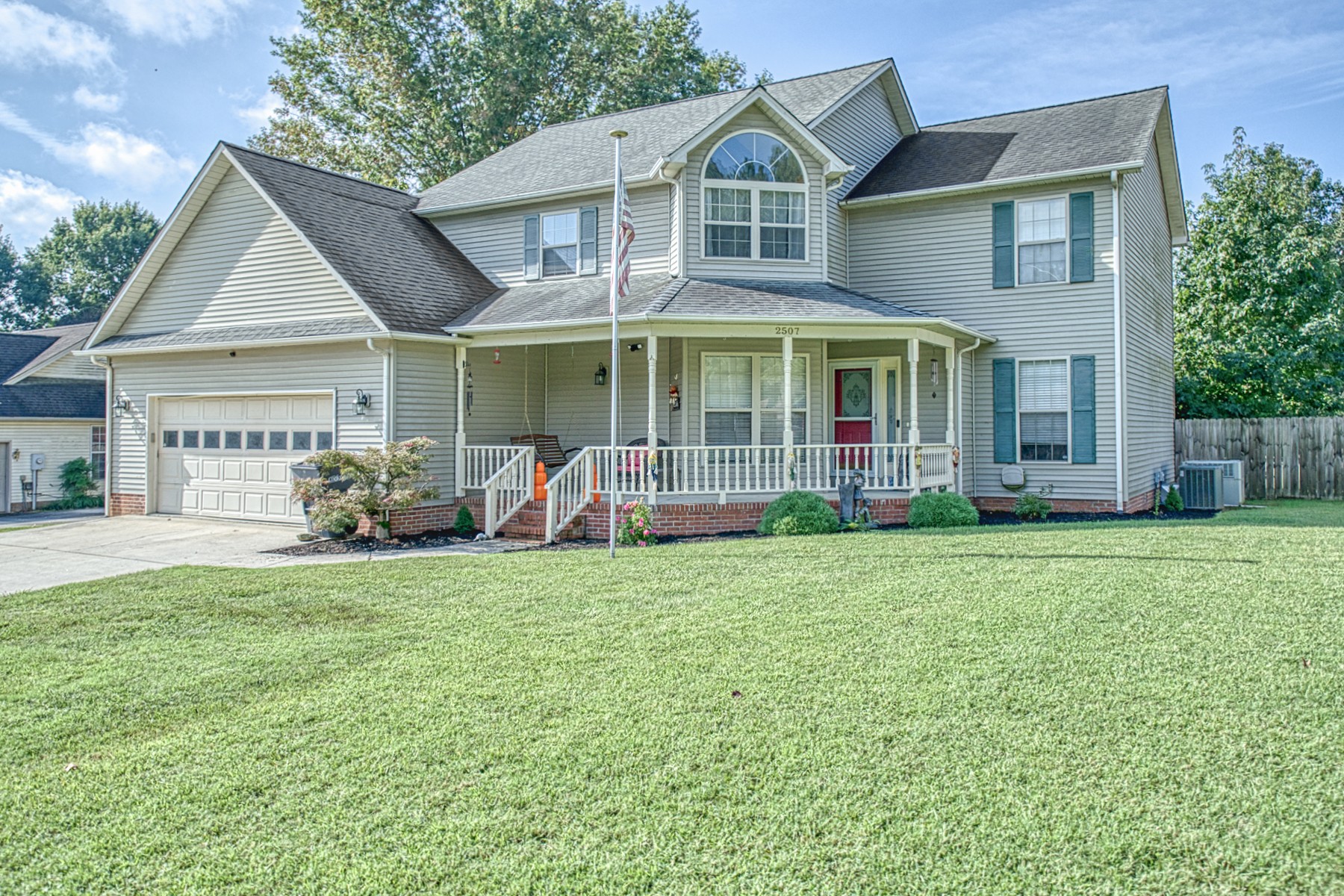 2507 Park West Dr — photo
