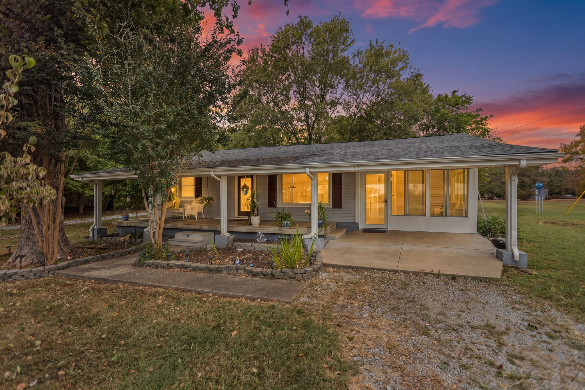 135 Mullins Chapel Rd — photo