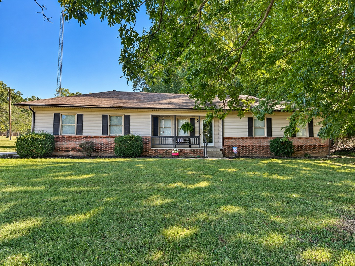 456 Lakeland Dr — photo