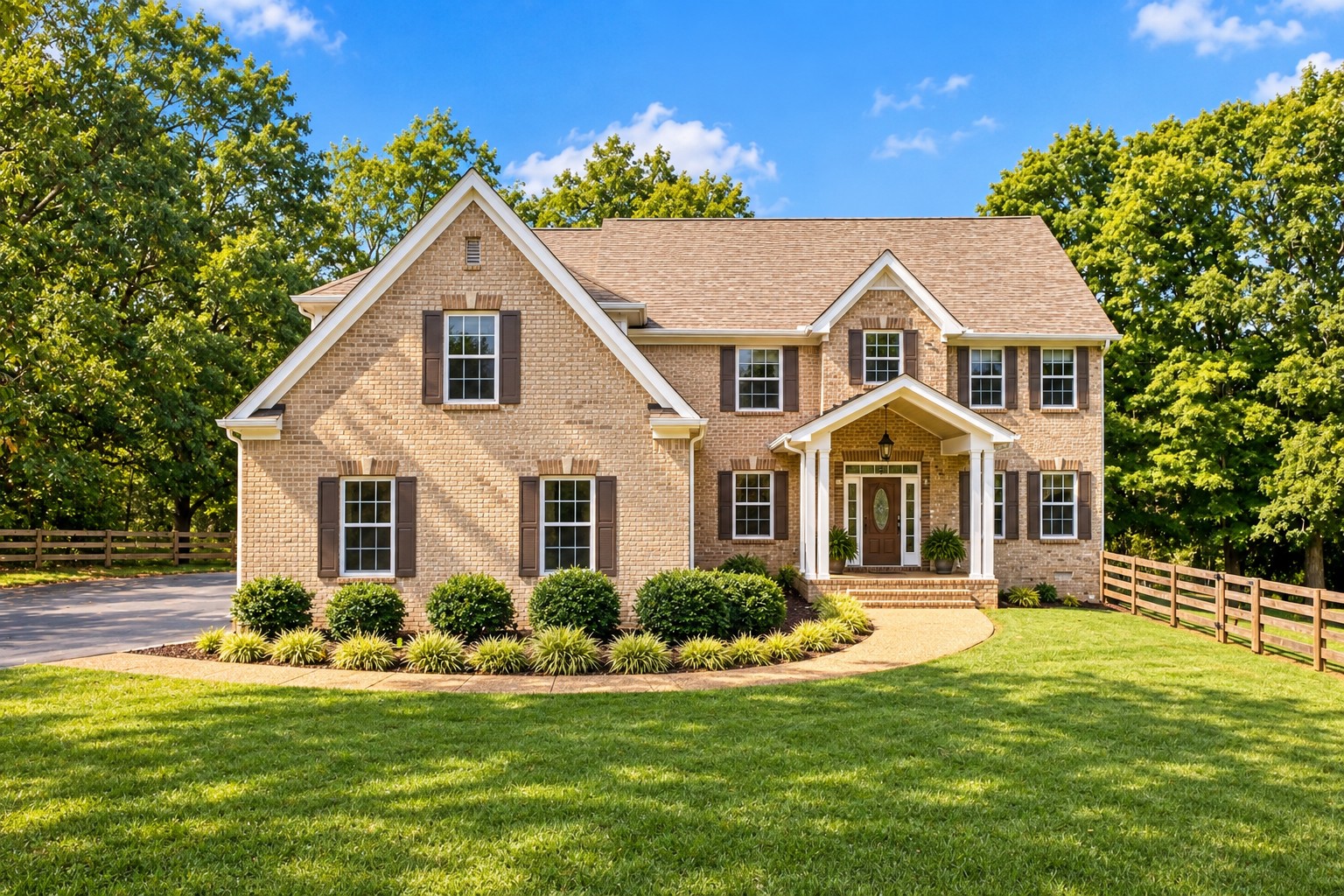 313 Burr Oak Ct — photo