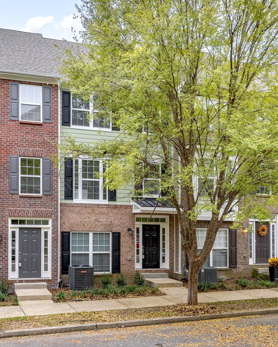 8222 Lenox Creekside Dr — photo