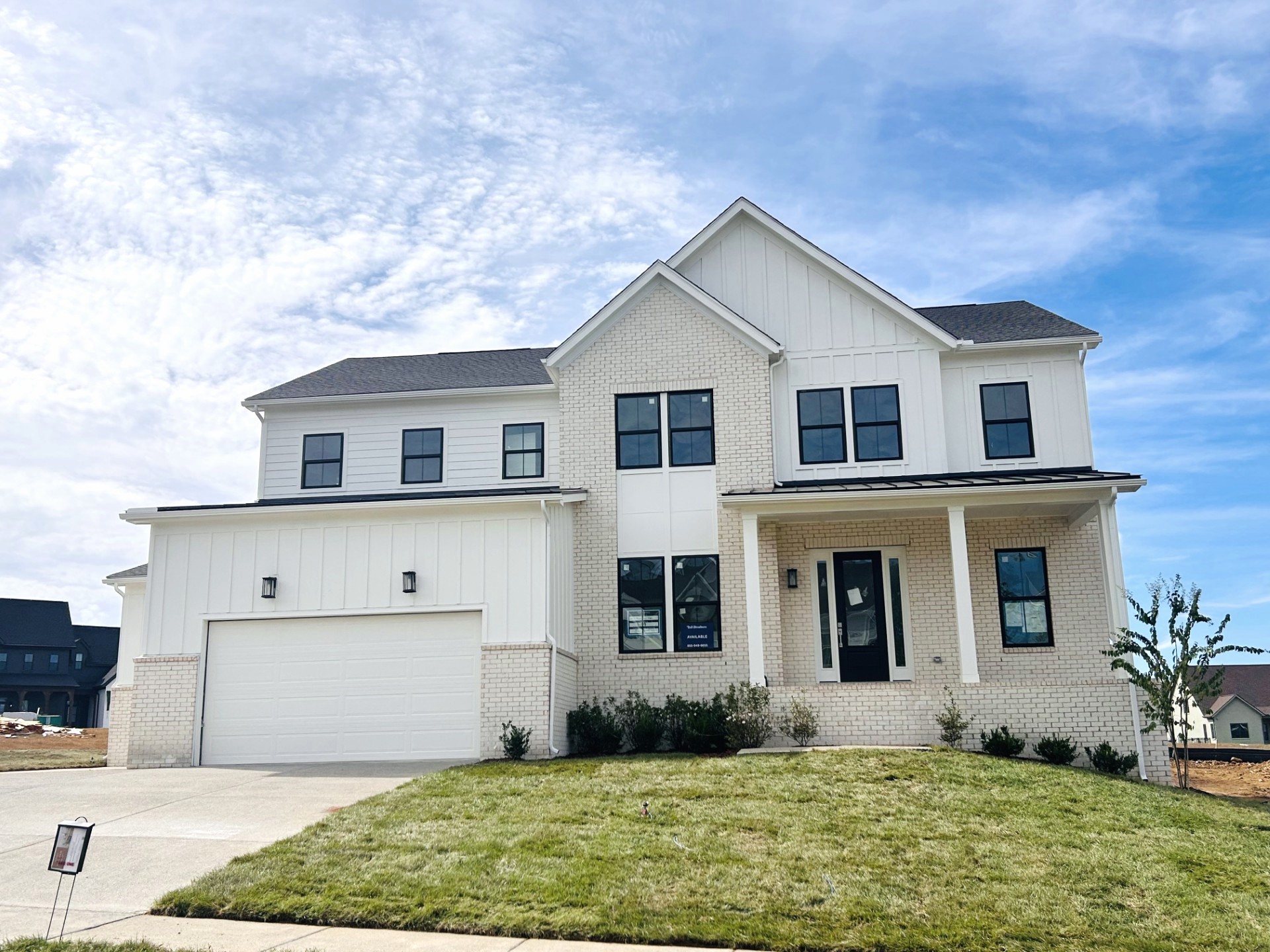 1434 Round Hill Lane — photo