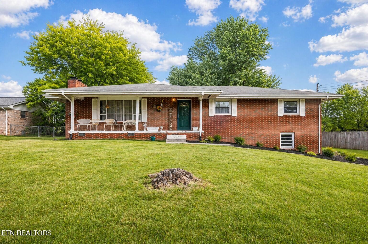 8012 Sharp Road, Powell, TN 37849