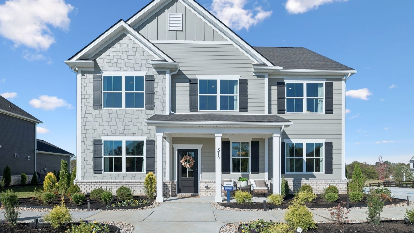 271 Harvest Point Blvd — photo