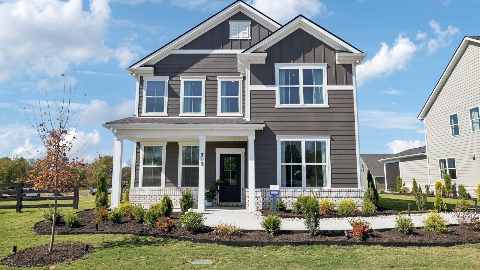 273 Harvest Point Blvd — photo