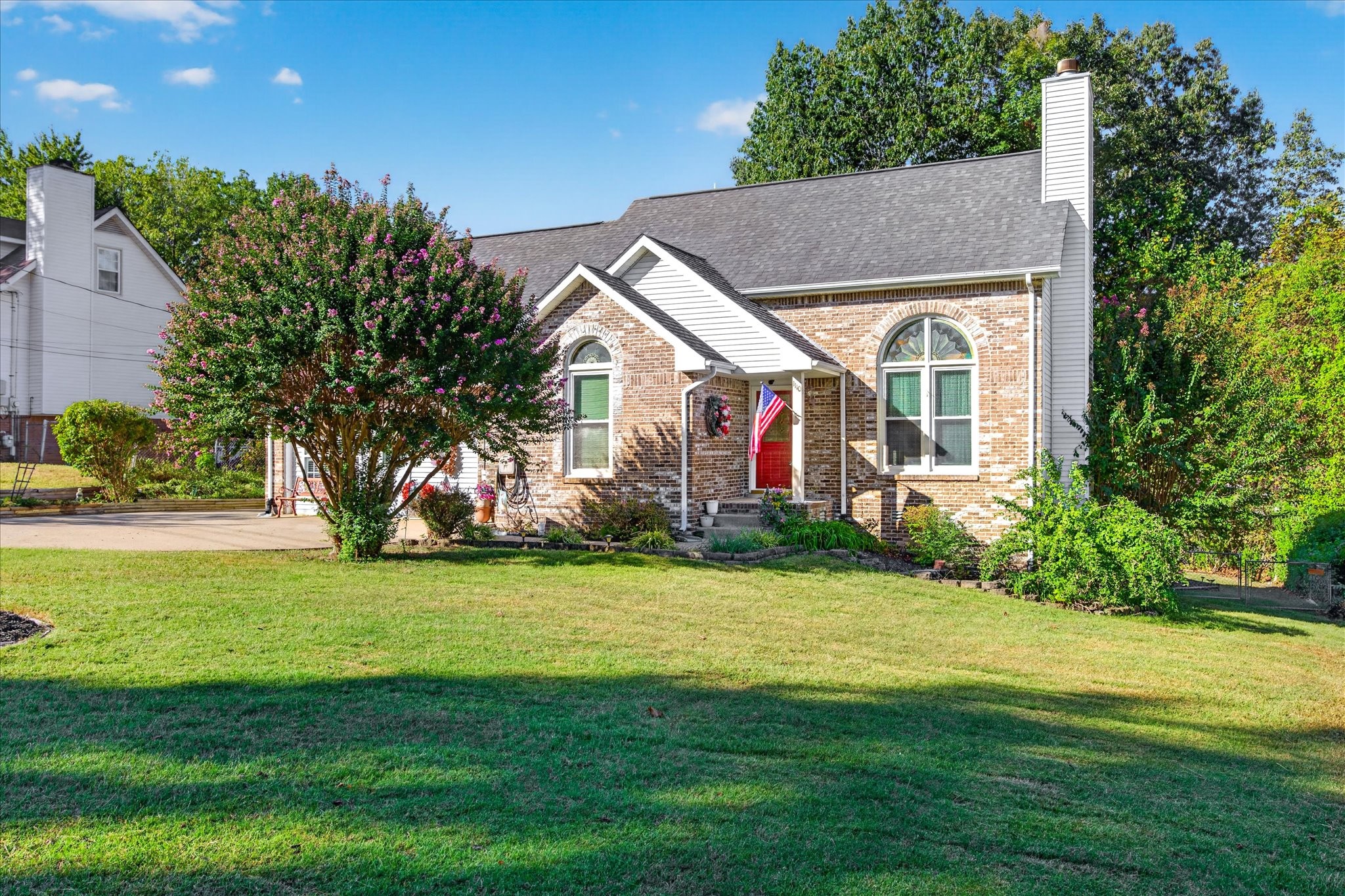 1110 Rosebrook Dr — photo