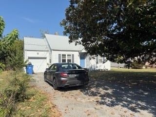 3111 Riverside Dr — photo