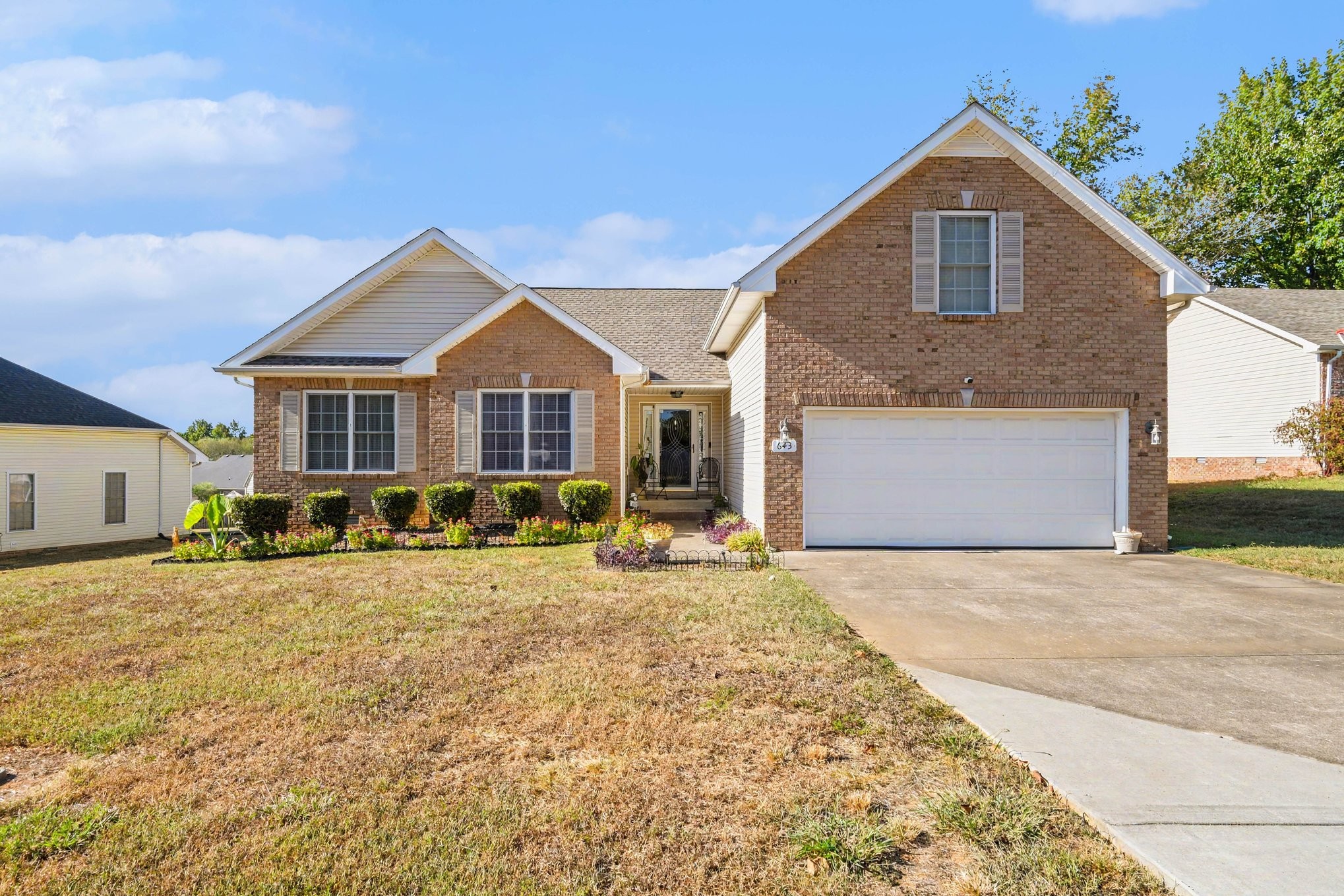 643 Ashley Oaks Dr — photo