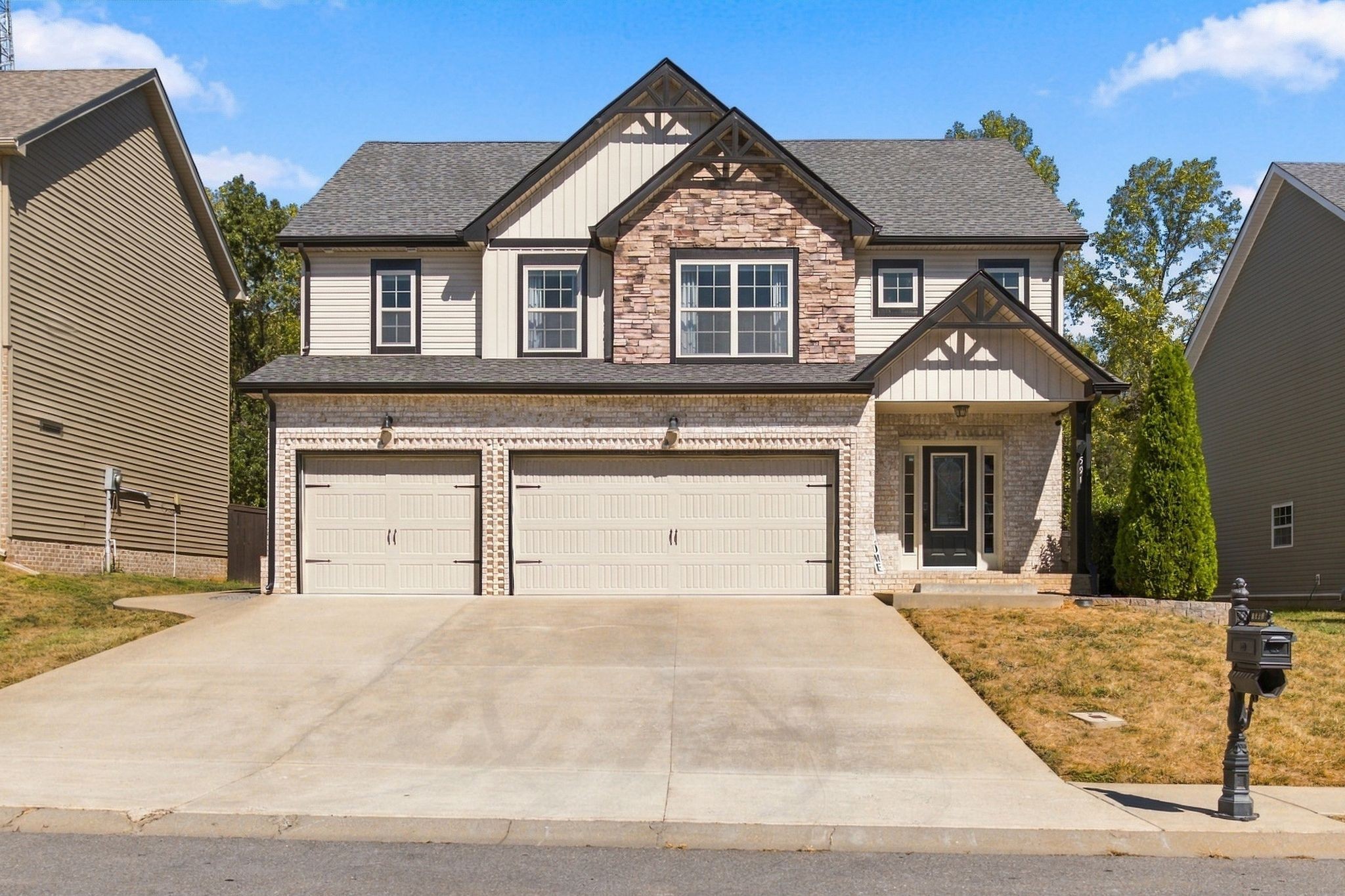 1591 Ellie Piper Cir — photo
