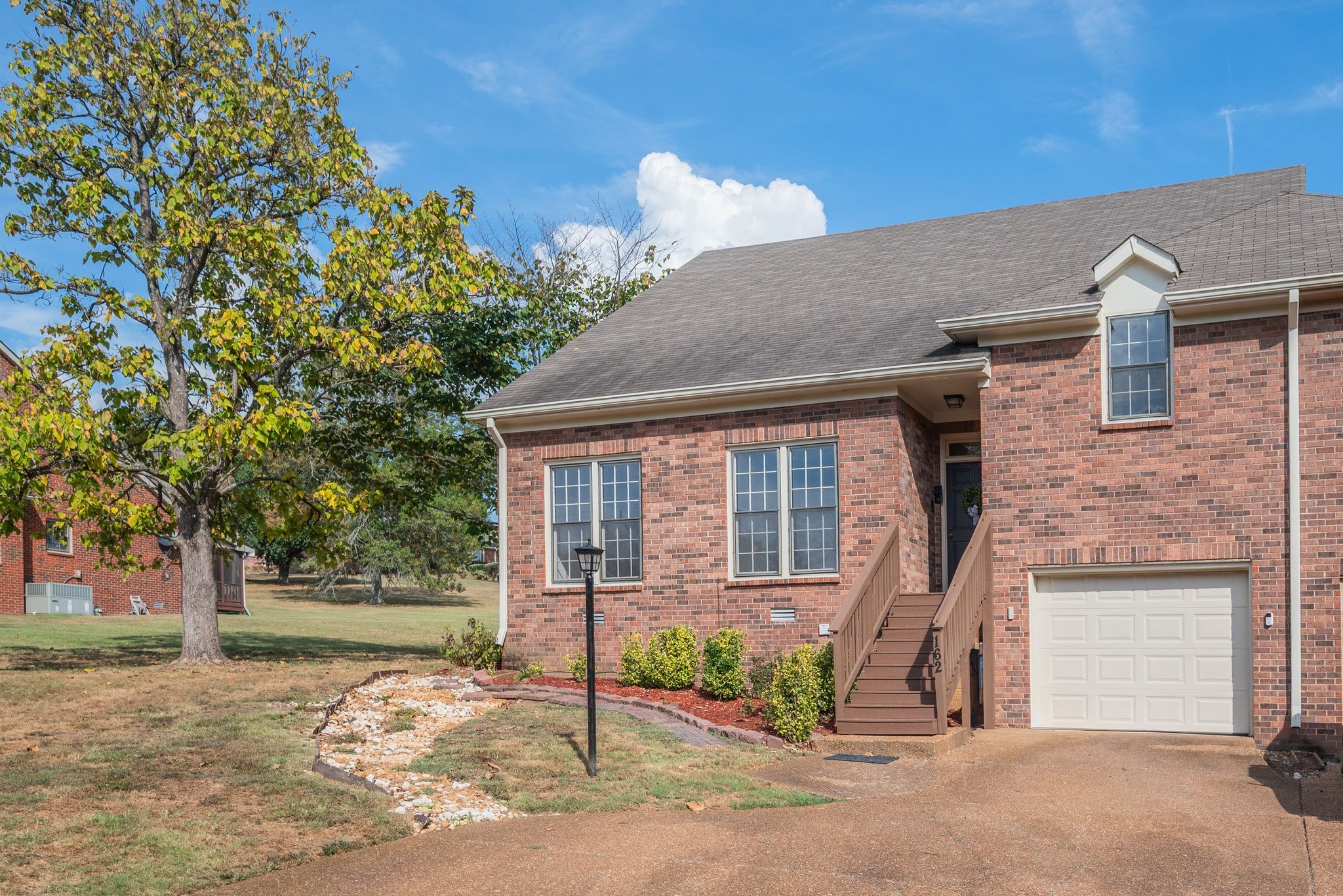 162 Deercrest Cir — photo