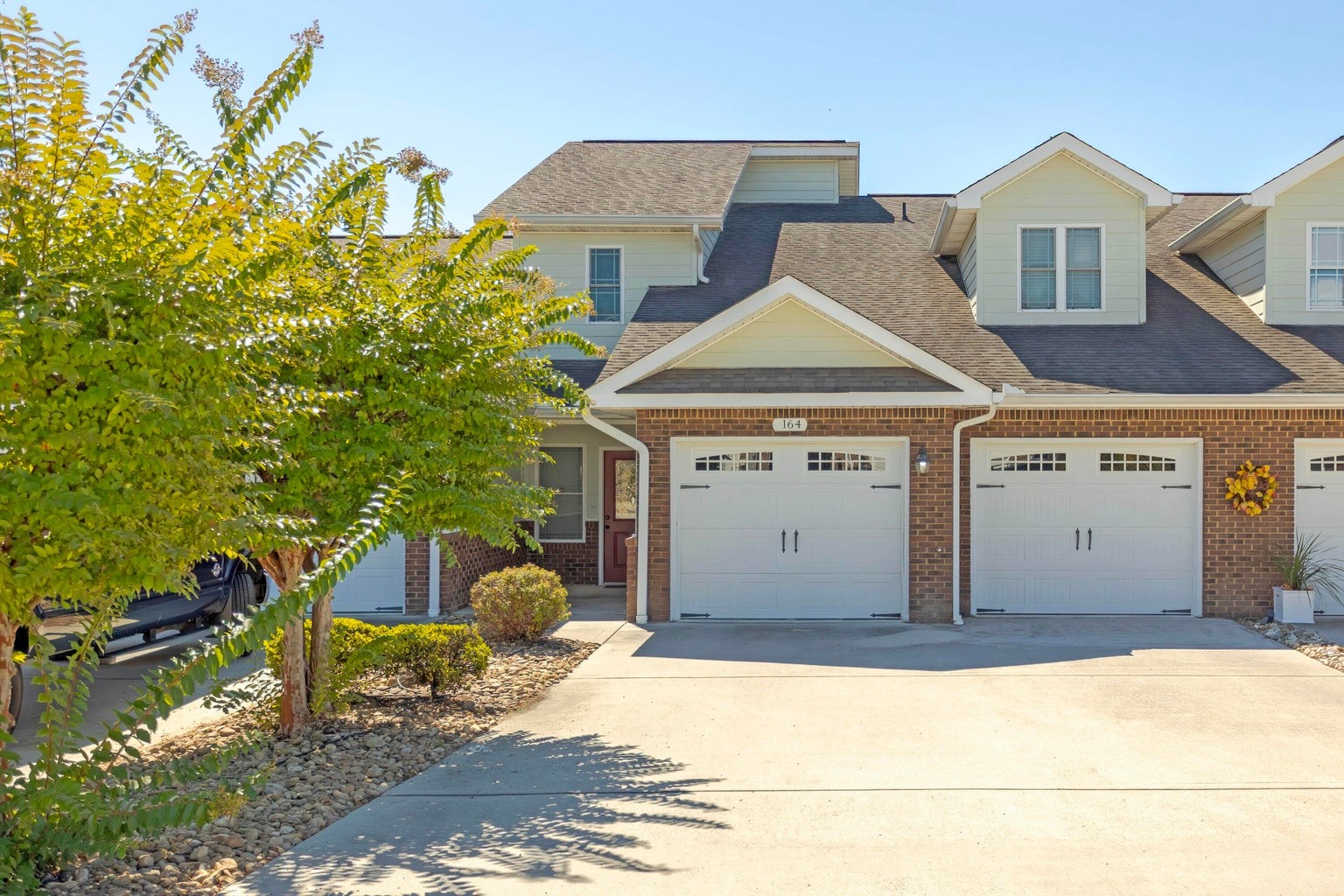 164 Pebble Dr — photo