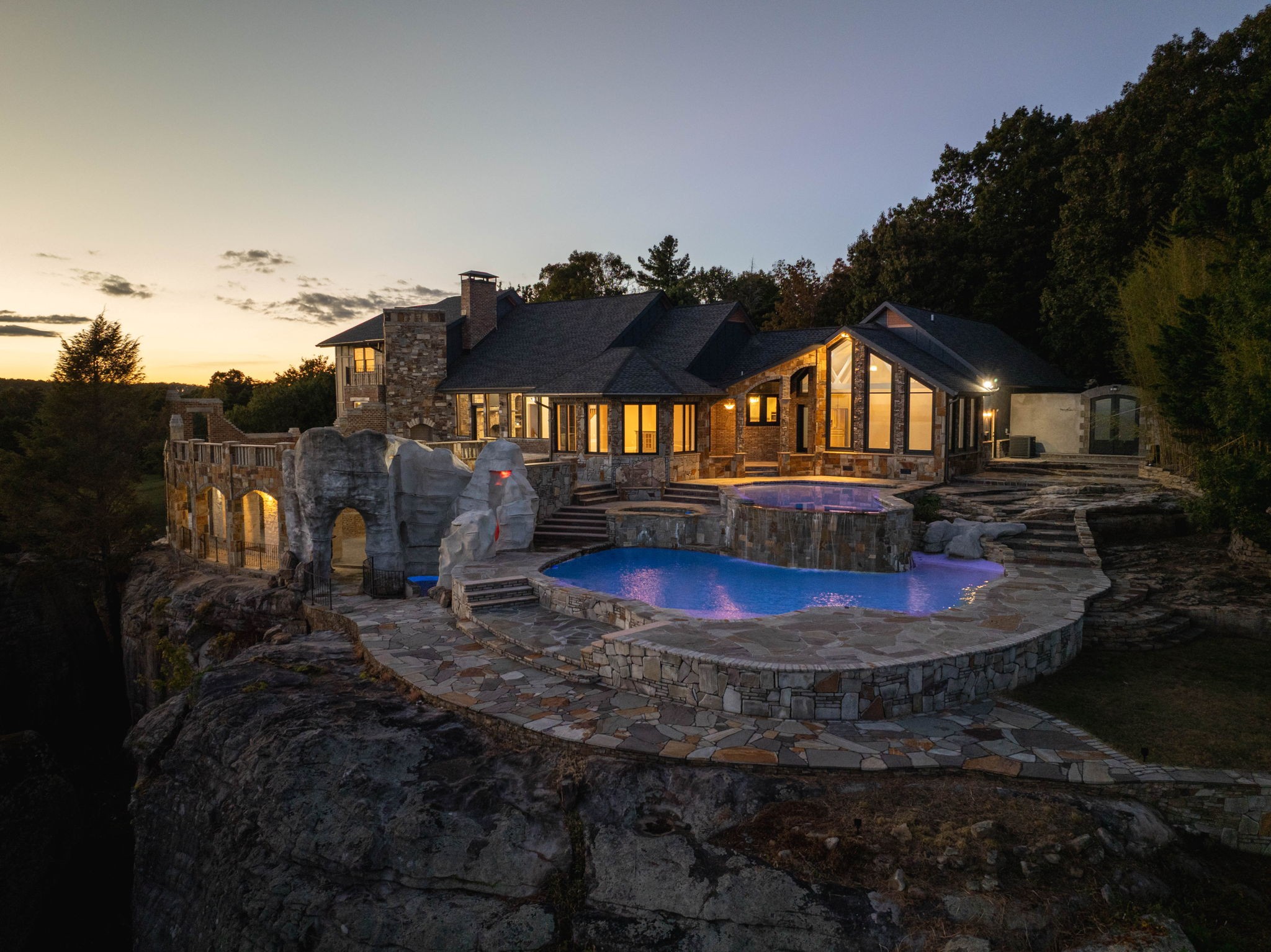 8608 Brow Lake Rd — photo