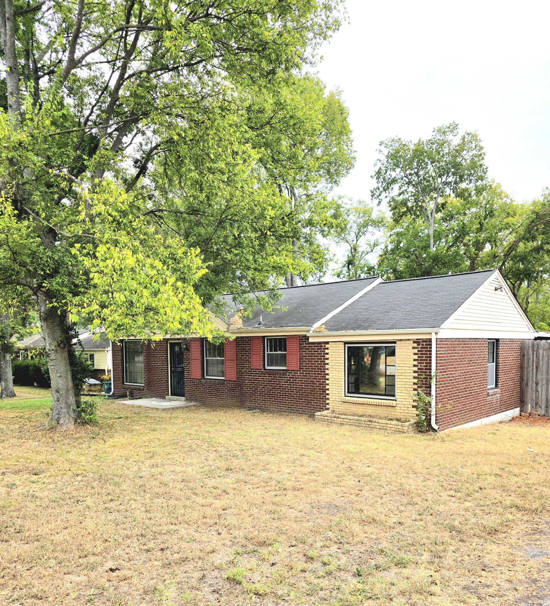 715 Oakdell Ave — photo