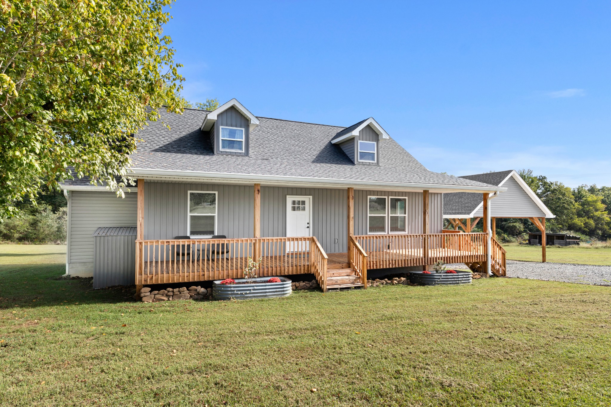 290 Foothills Rd — photo