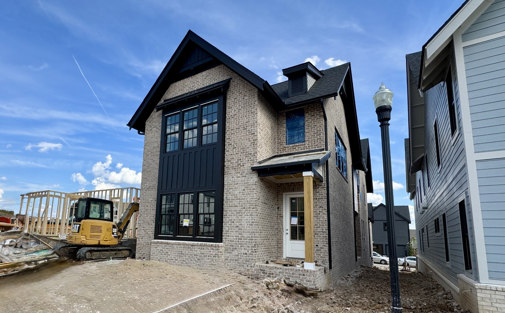 821 Saint Clair Avenue — photo