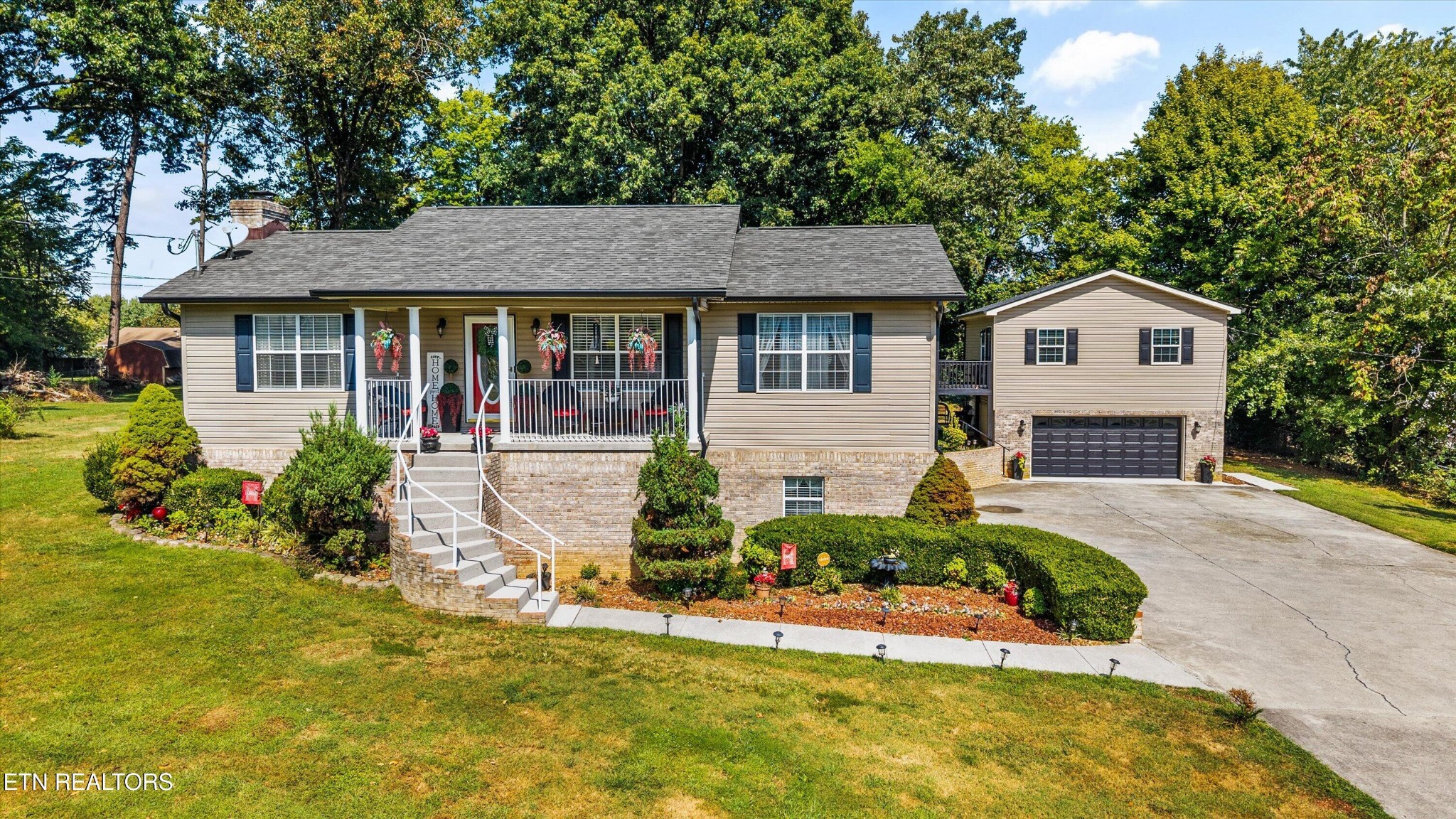 2812 Glenpark Rd — photo