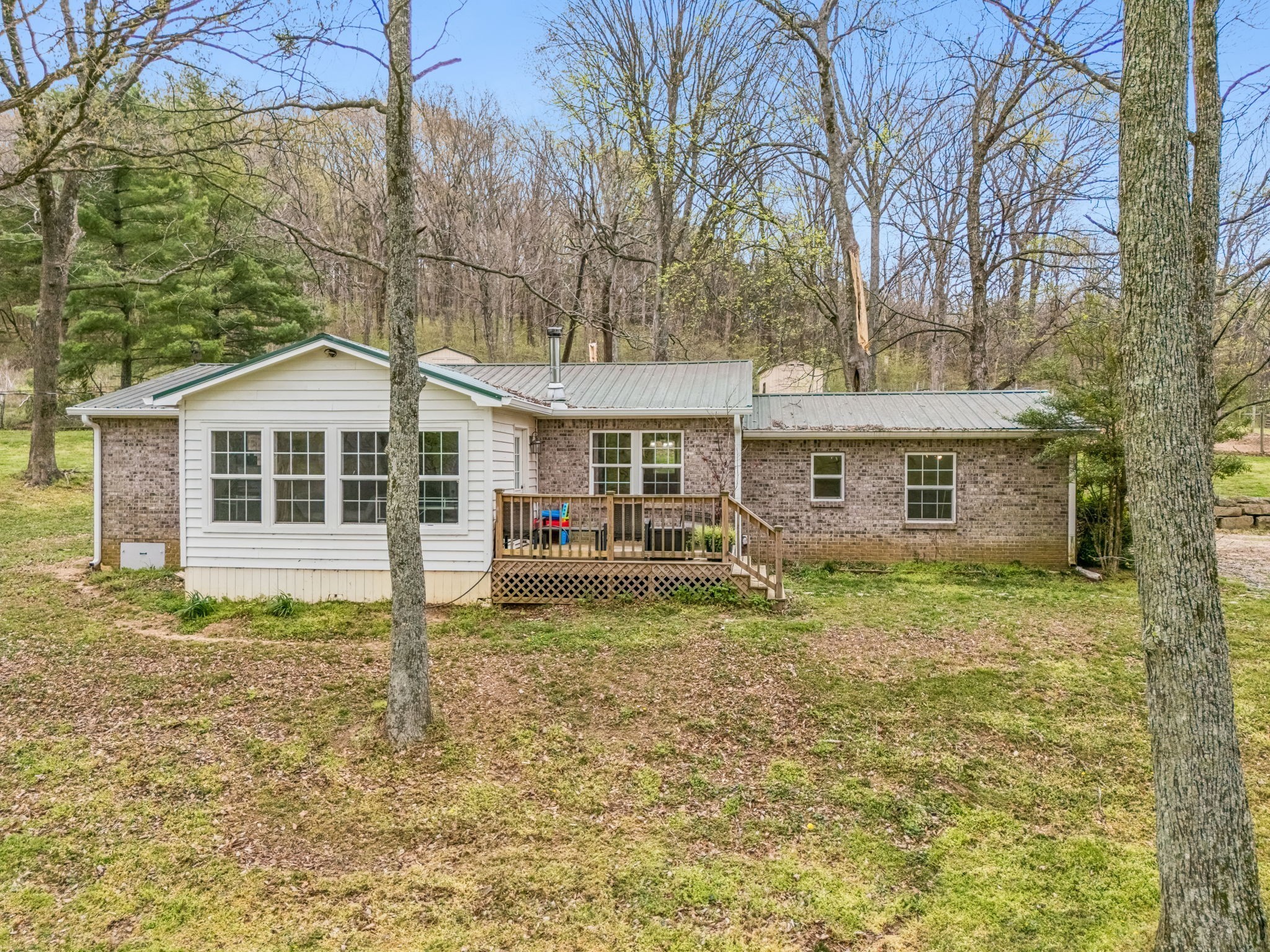 6759 Bethesda Arno Rd — photo