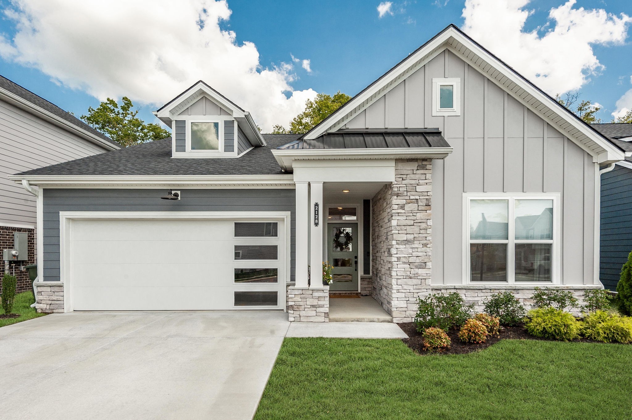2128 Mackinac Bnd — photo