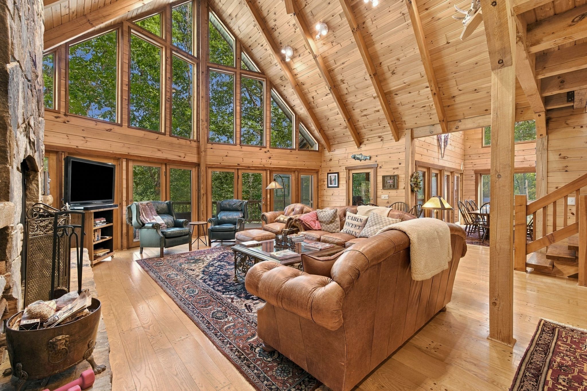2126 Westlake Dr — photo