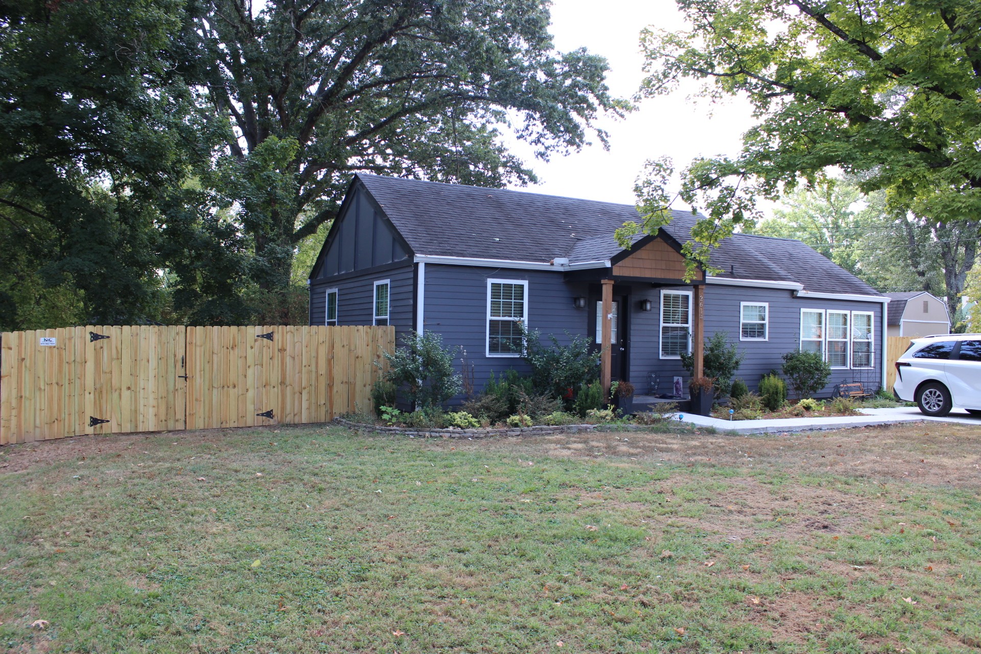 2614 Live Oak Rd — photo
