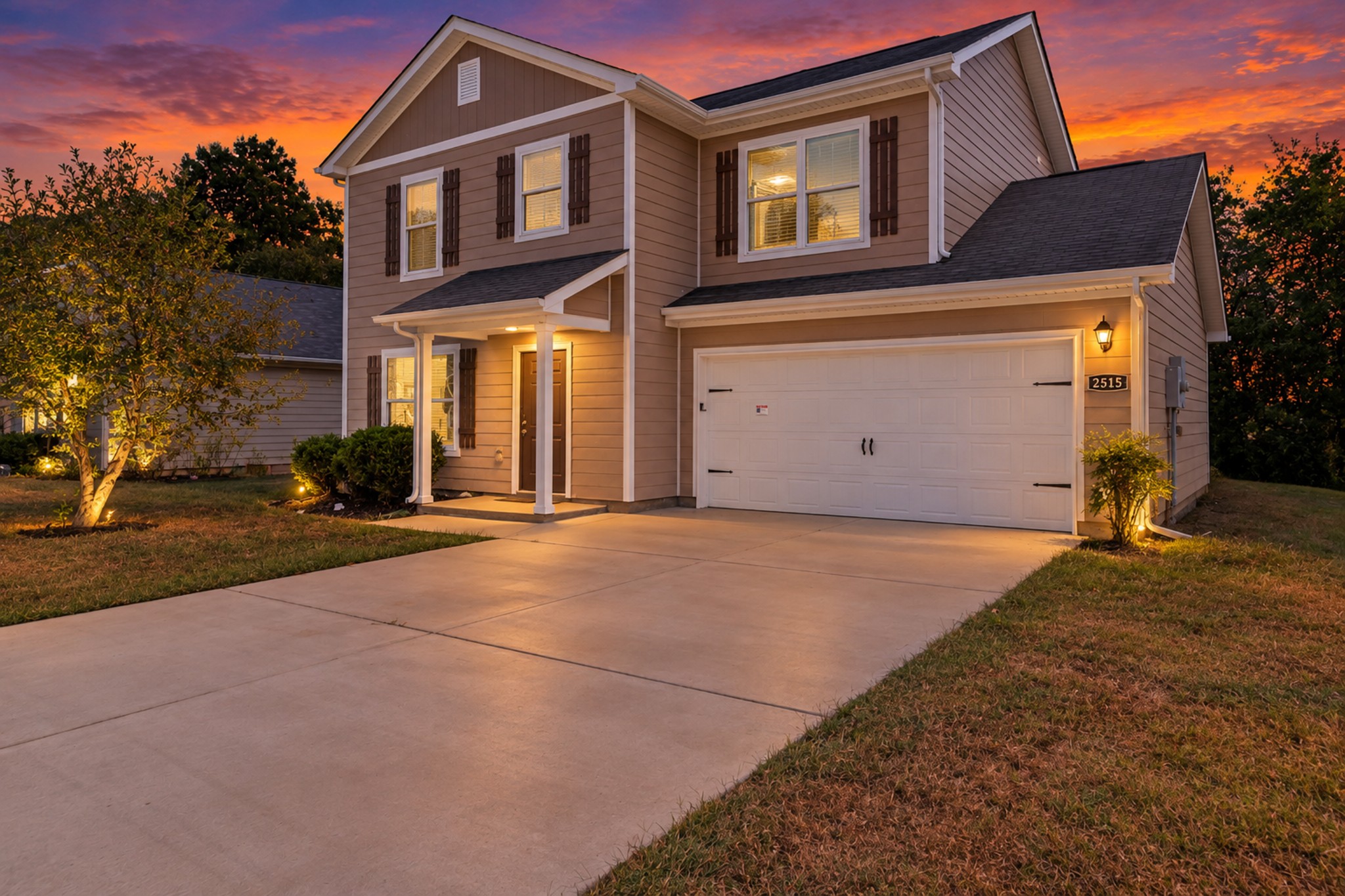 2515 Queen Bee Dr — photo