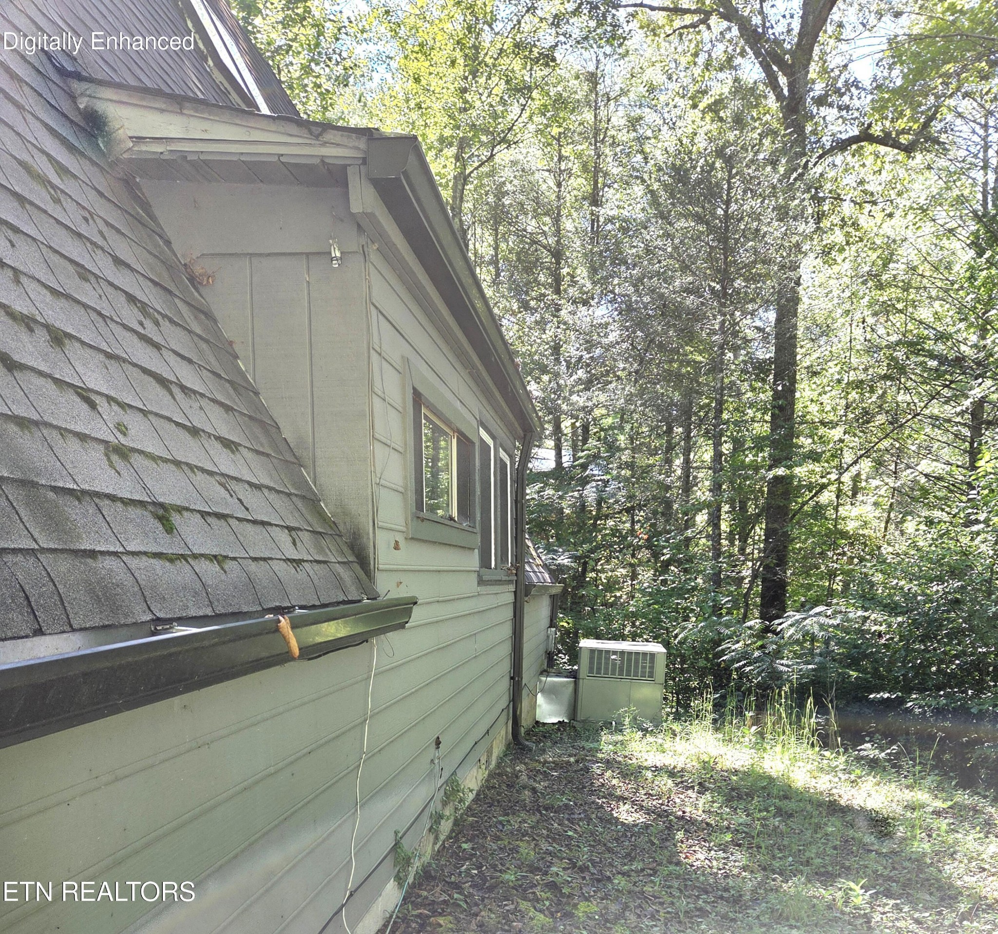704 SE Selma Lane — photo