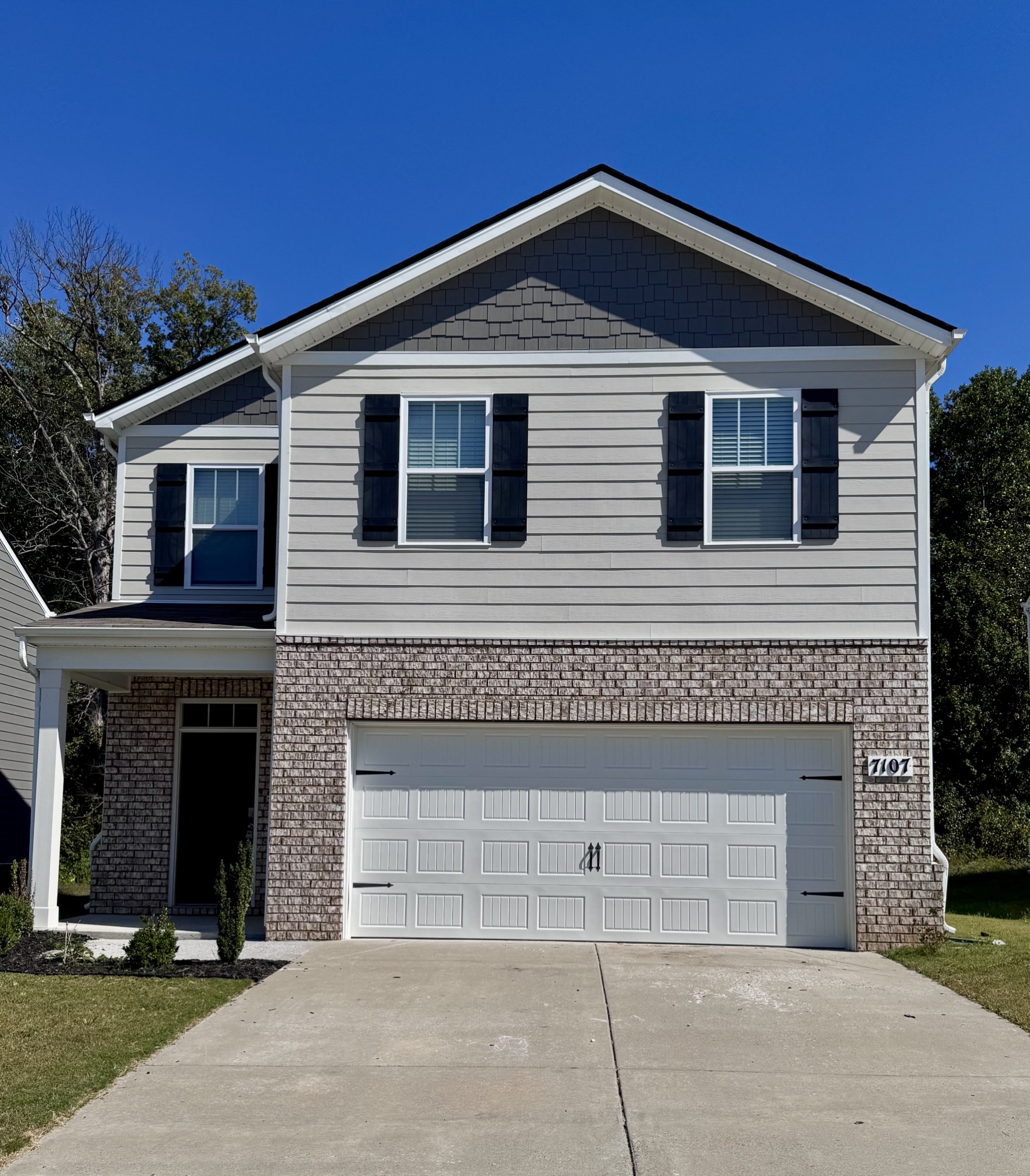 7107 Scotlyn Way — photo