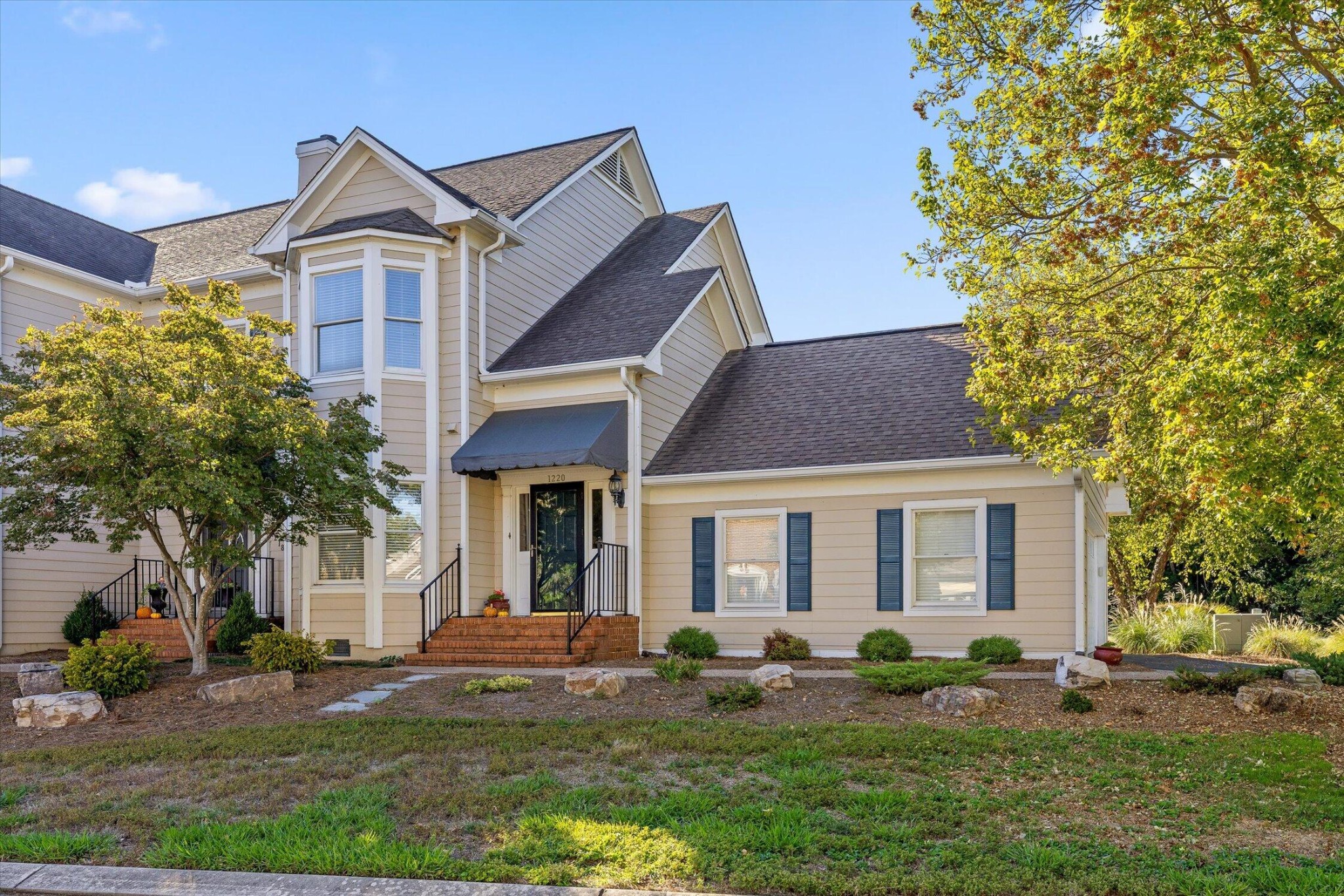 1220 Bridgewater Lane — photo